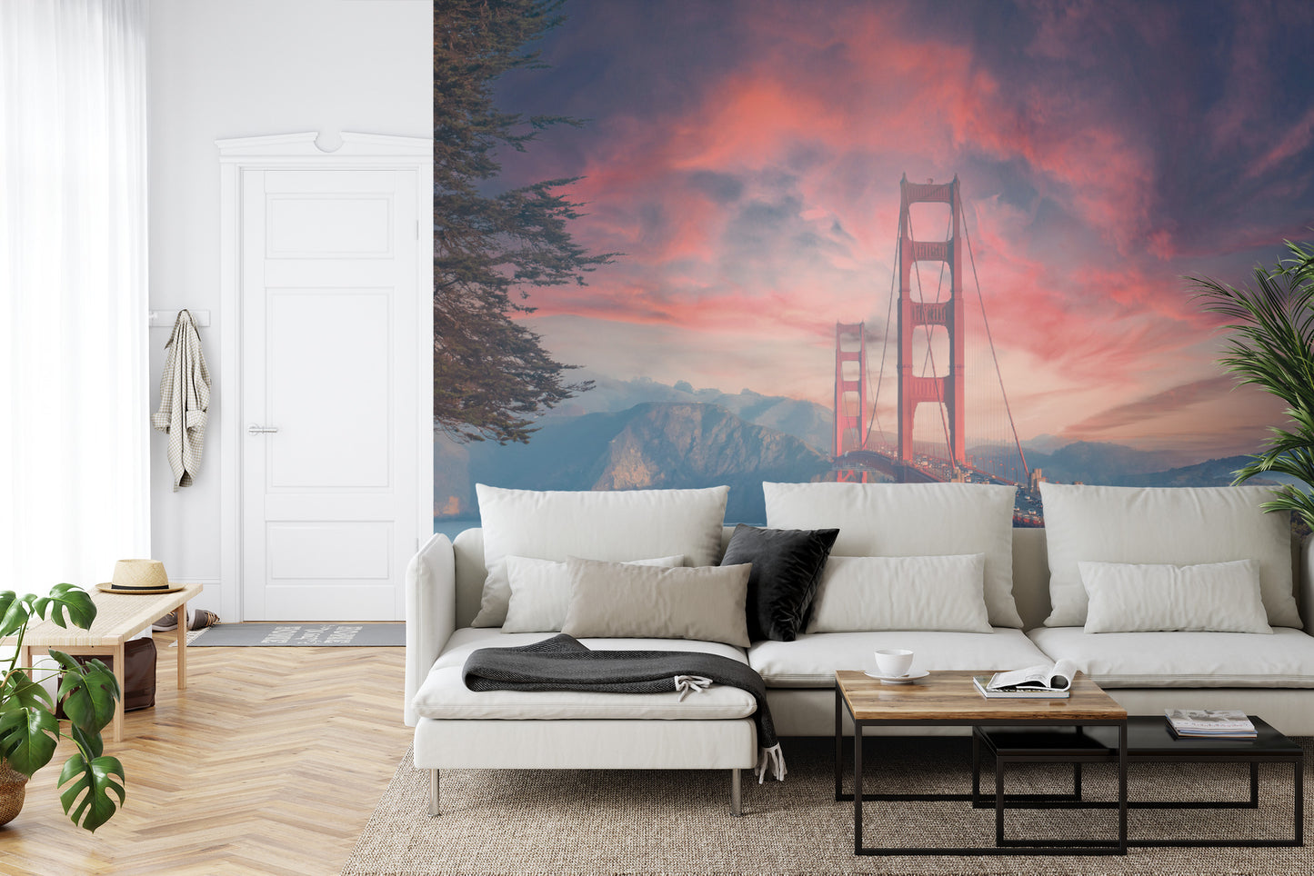 Fototapete Beautiful View Of Golden Gate Bridge In Background Of Mountains During Sunset
