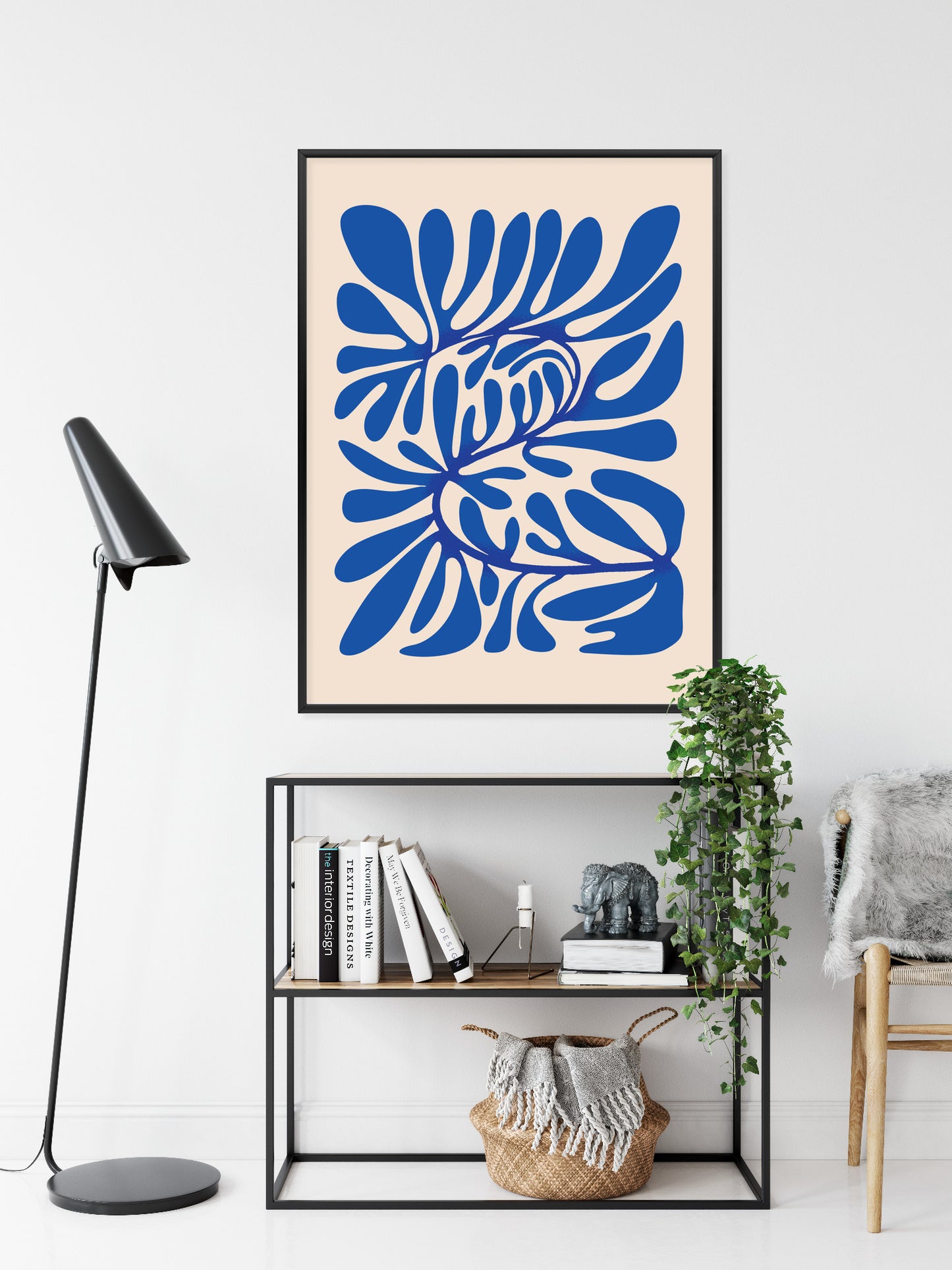 Poster Minimalistisches Blaues Pflanzenmuster Rahmen Holz Mit Passepartout Farbe Natürlich