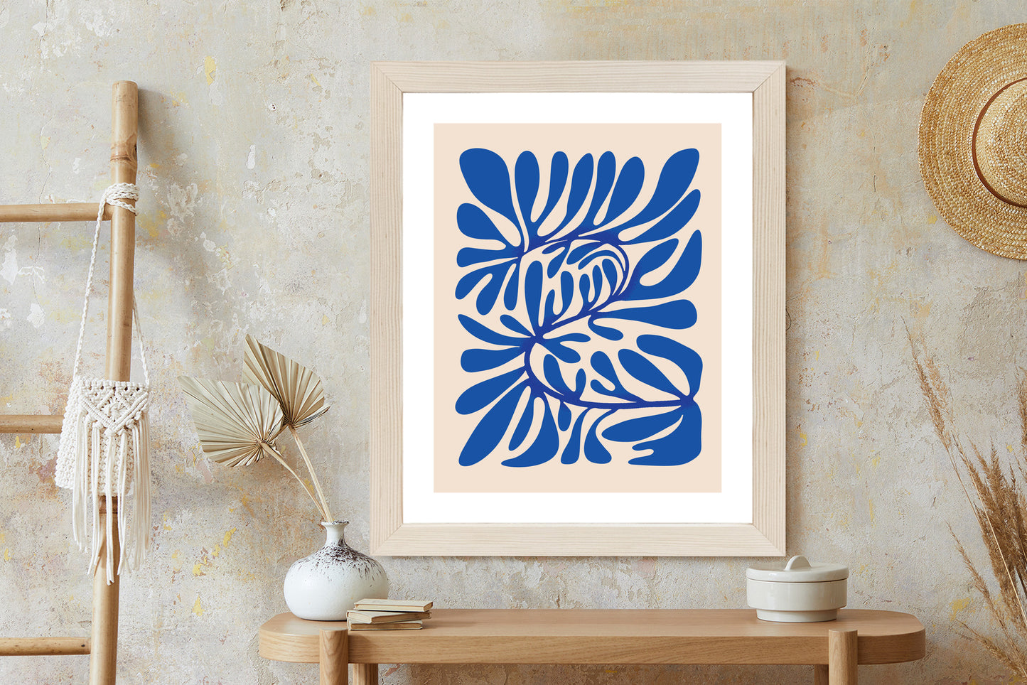 Poster Minimalistisches Blaues Pflanzenmuster Rahmen Holz Mit Passepartout Farbe Natürlich