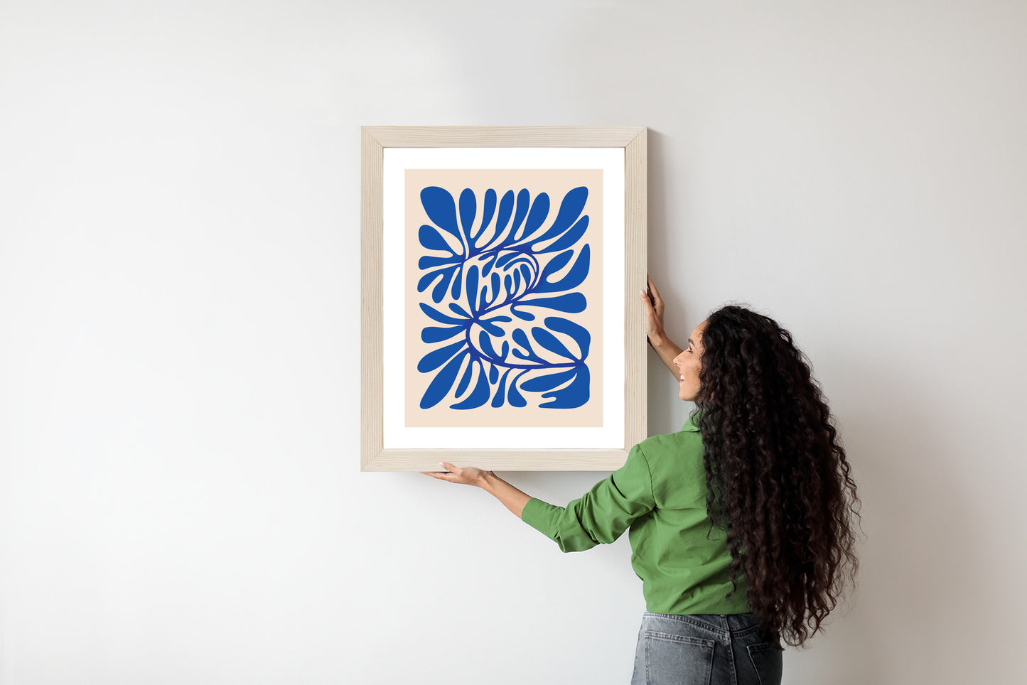 Poster Minimalistisches Blaues Pflanzenmuster Rahmen Holz Mit Passepartout Farbe Natürlich