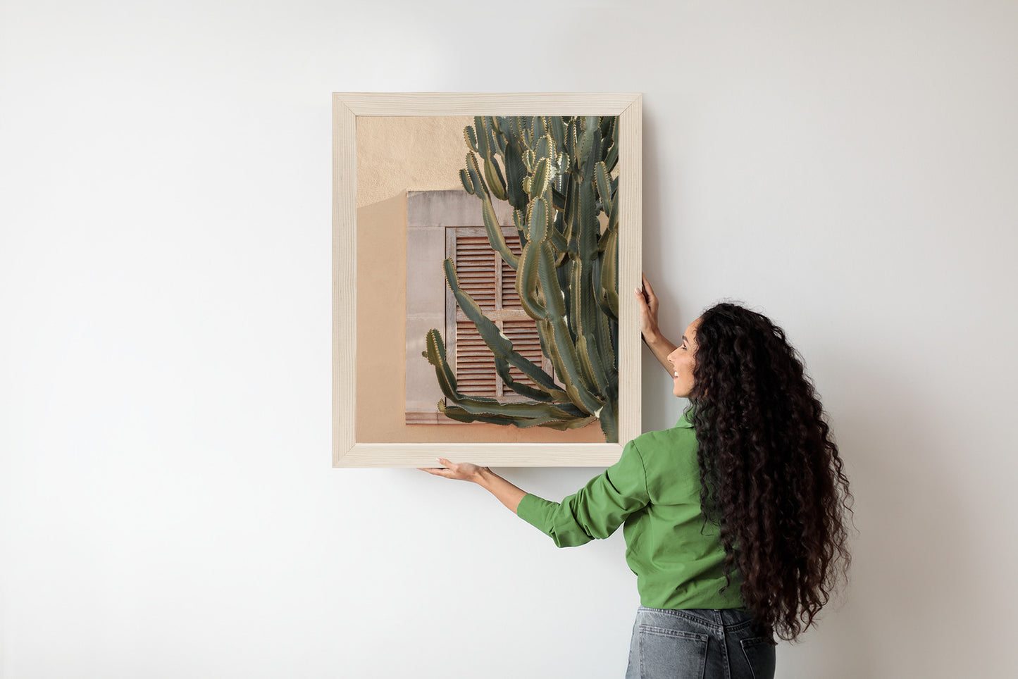 Poster Exotischer Kaktus Auf Orangefarbenem Hintergrund Rahmen Holz Mit Passepartout Farbe Natürlich