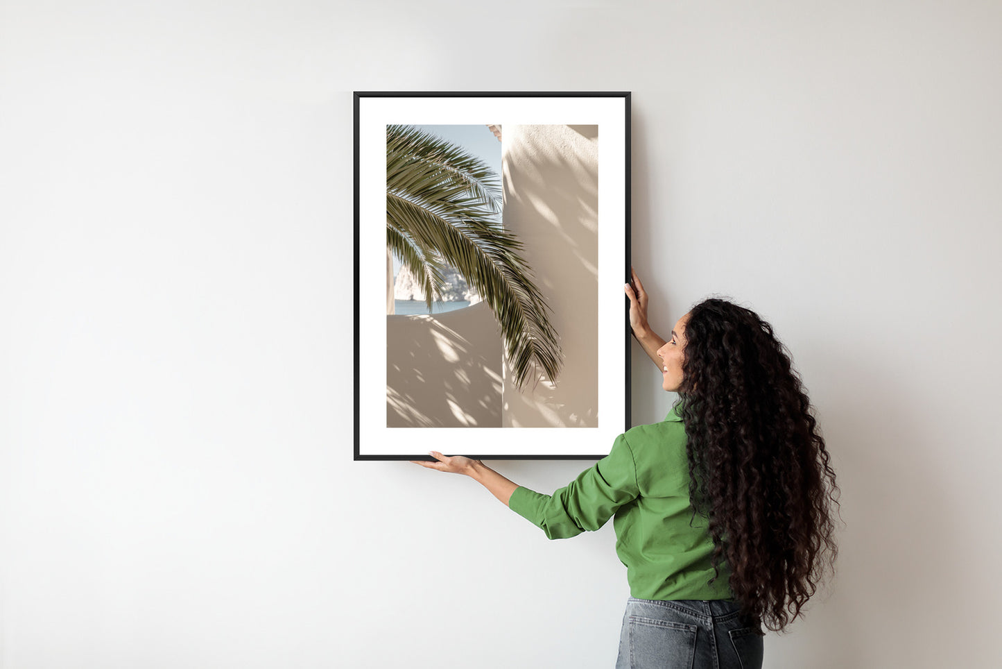 Poster Palmblätter Mit Schatten Auf Einer Beigen Wand Rahmen Holz Mit Passepartout Farbe Natürlich