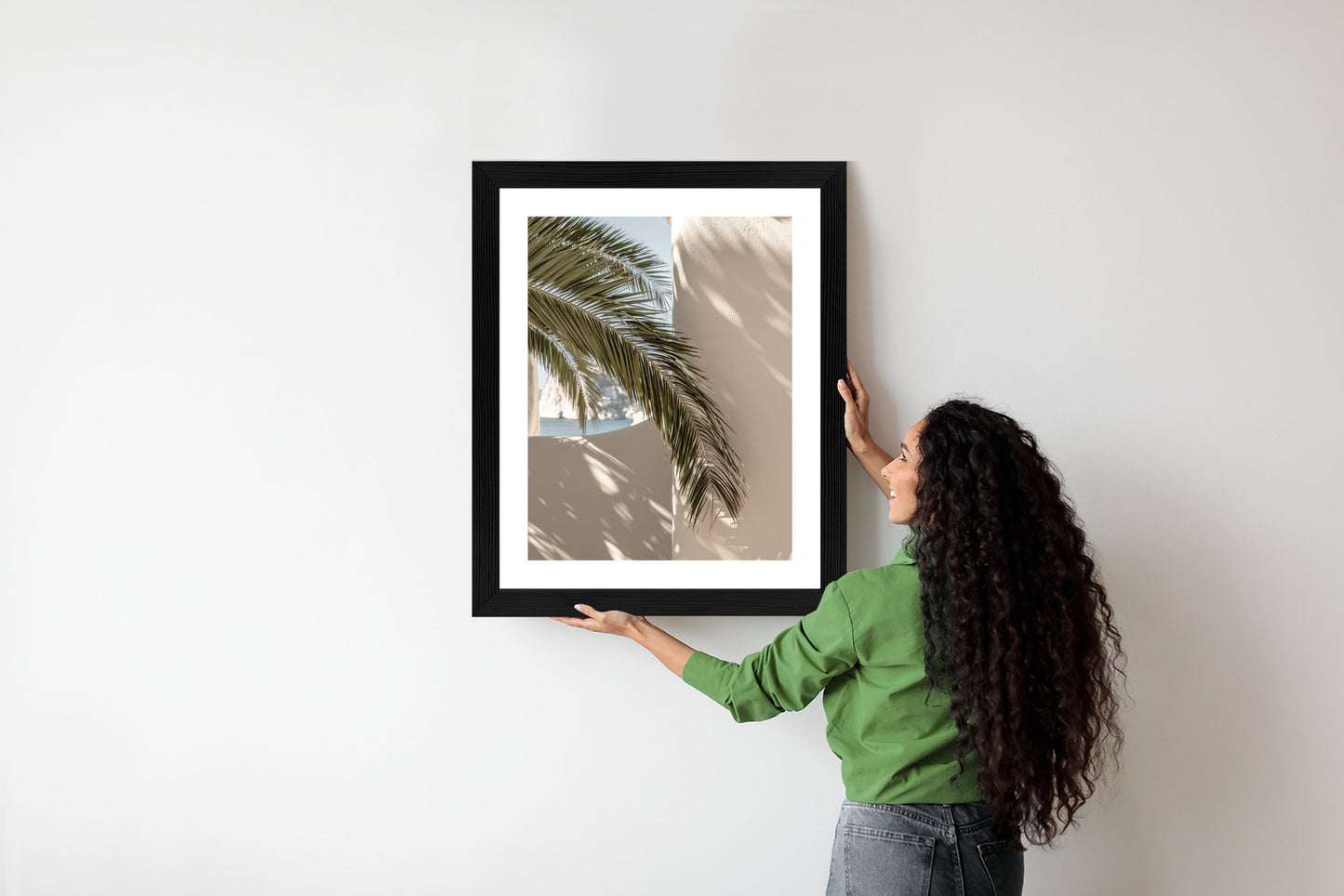 Poster Palmblätter Mit Schatten Auf Einer Beigen Wand Rahmen Holz Mit Passepartout Farbe Natürlich