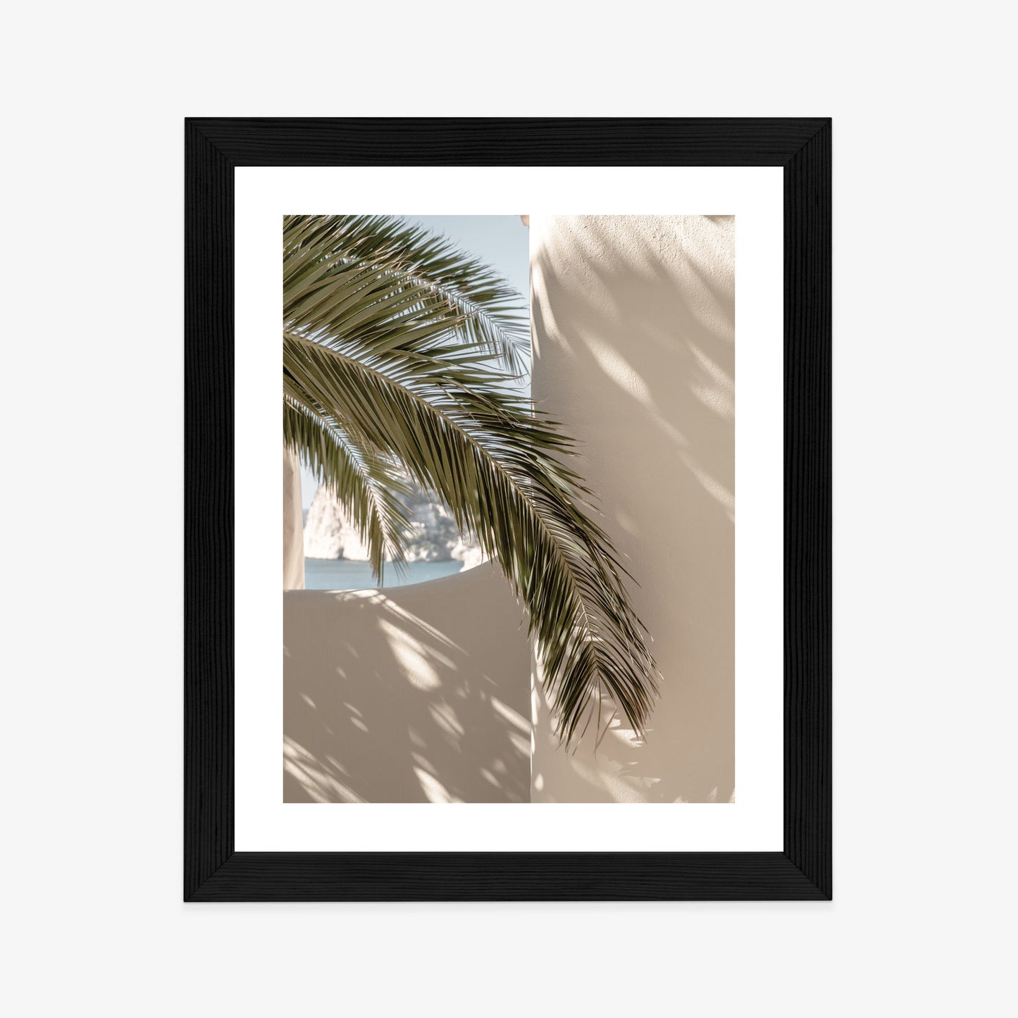 Poster Palmblätter Mit Schatten Auf Einer Beigen Wand Rahmen Holz Mit Passepartout Farbe Natürlich