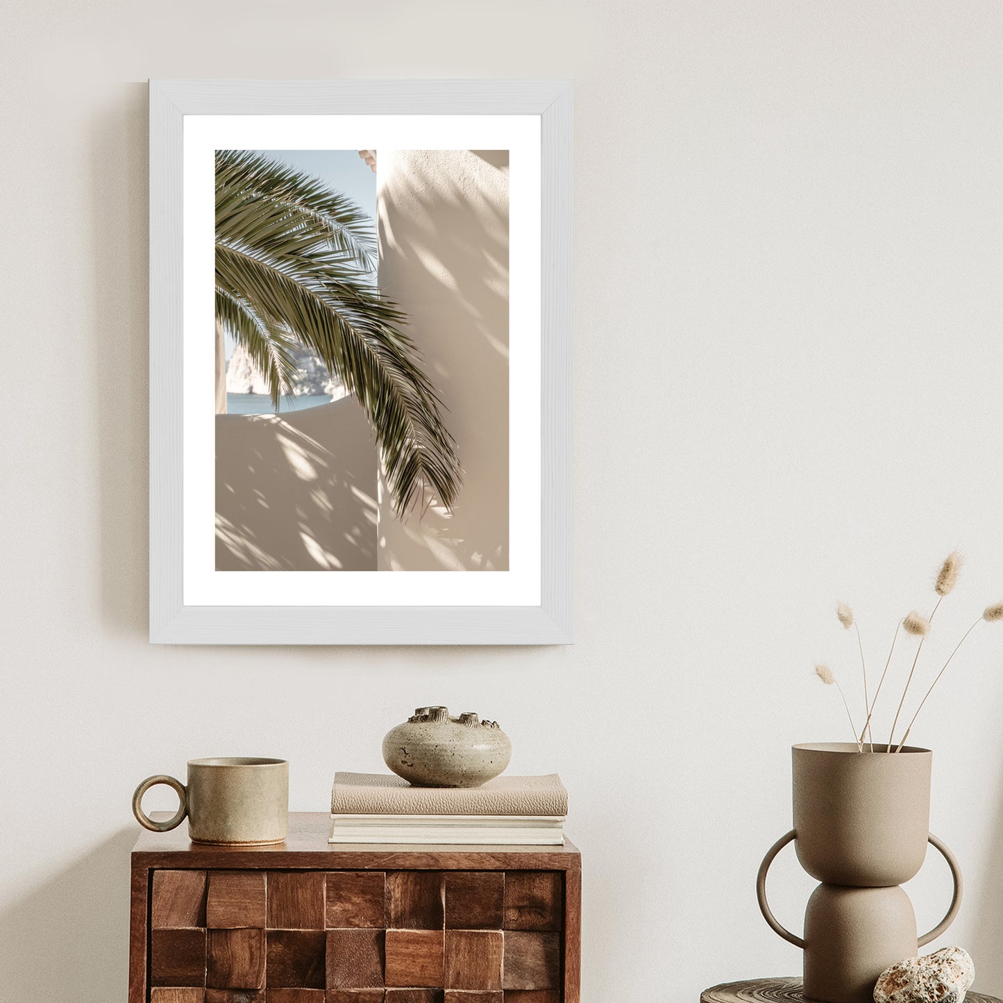 Poster Palmblätter Mit Schatten Auf Einer Beigen Wand Rahmen Holz Mit Passepartout Farbe Natürlich