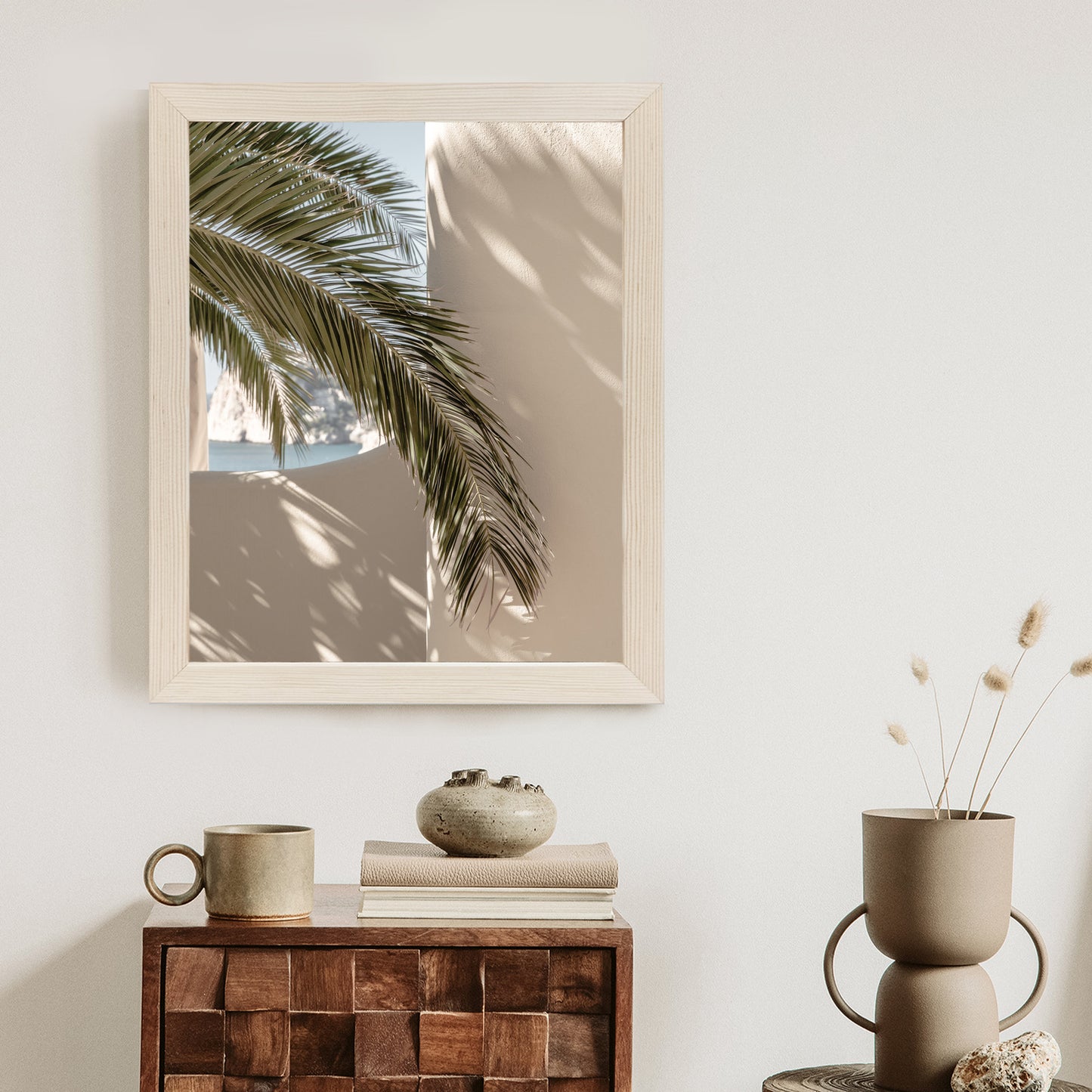 Poster Palmblätter Mit Schatten Auf Einer Beigen Wand Rahmen Holz Mit Passepartout Farbe Natürlich