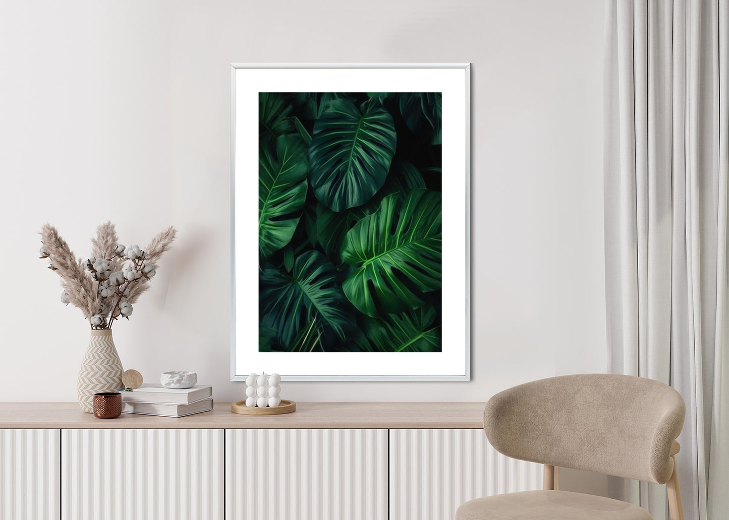 Poster Botanisches Muster Aus Dunkelgrünen Monstera-Blättern Rahmen Holz Mit Passepartout Farbe Natürlich