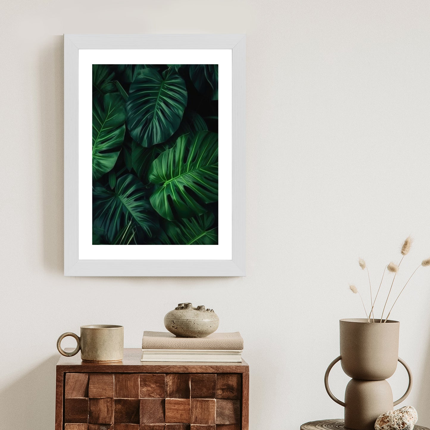 Poster Botanisches Muster Aus Dunkelgrünen Monstera-Blättern Rahmen Holz Mit Passepartout Farbe Natürlich