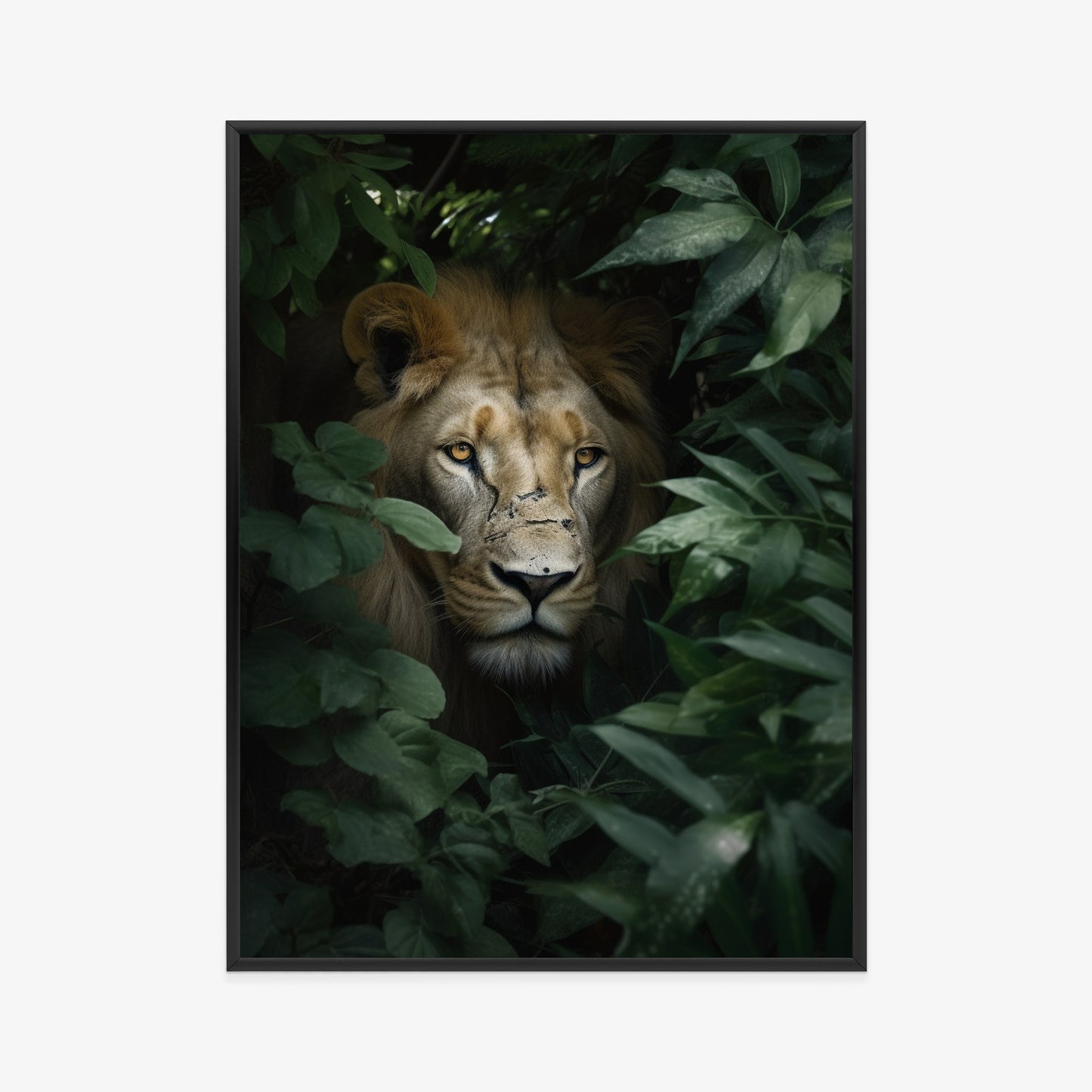 Poster Löwe Zwischen Grünen Blättern Im Dschungel