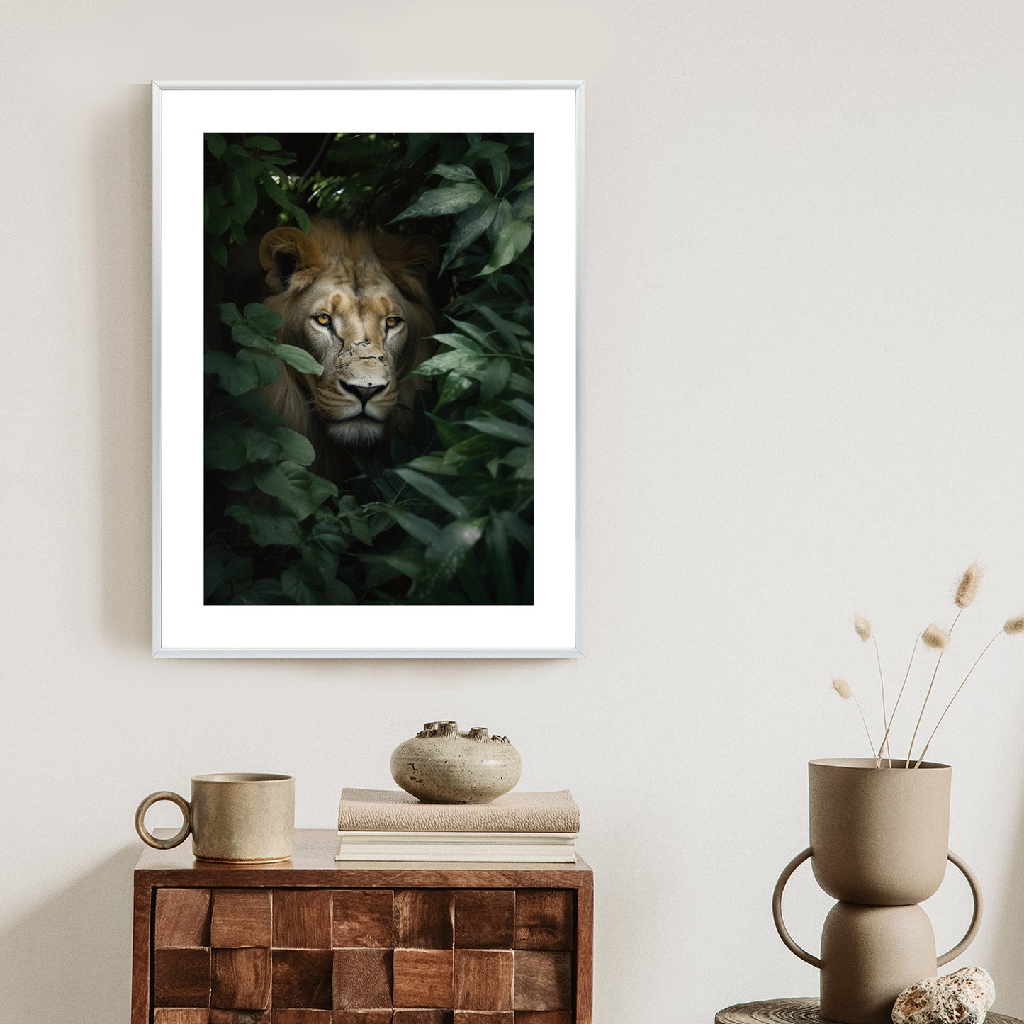 Poster Löwe Zwischen Grünen Blättern Im Dschungel