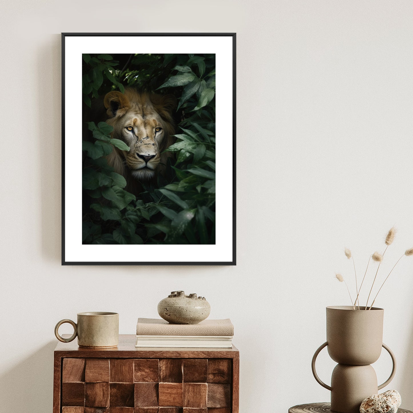 Poster Löwe Zwischen Grünen Blättern Im Dschungel
