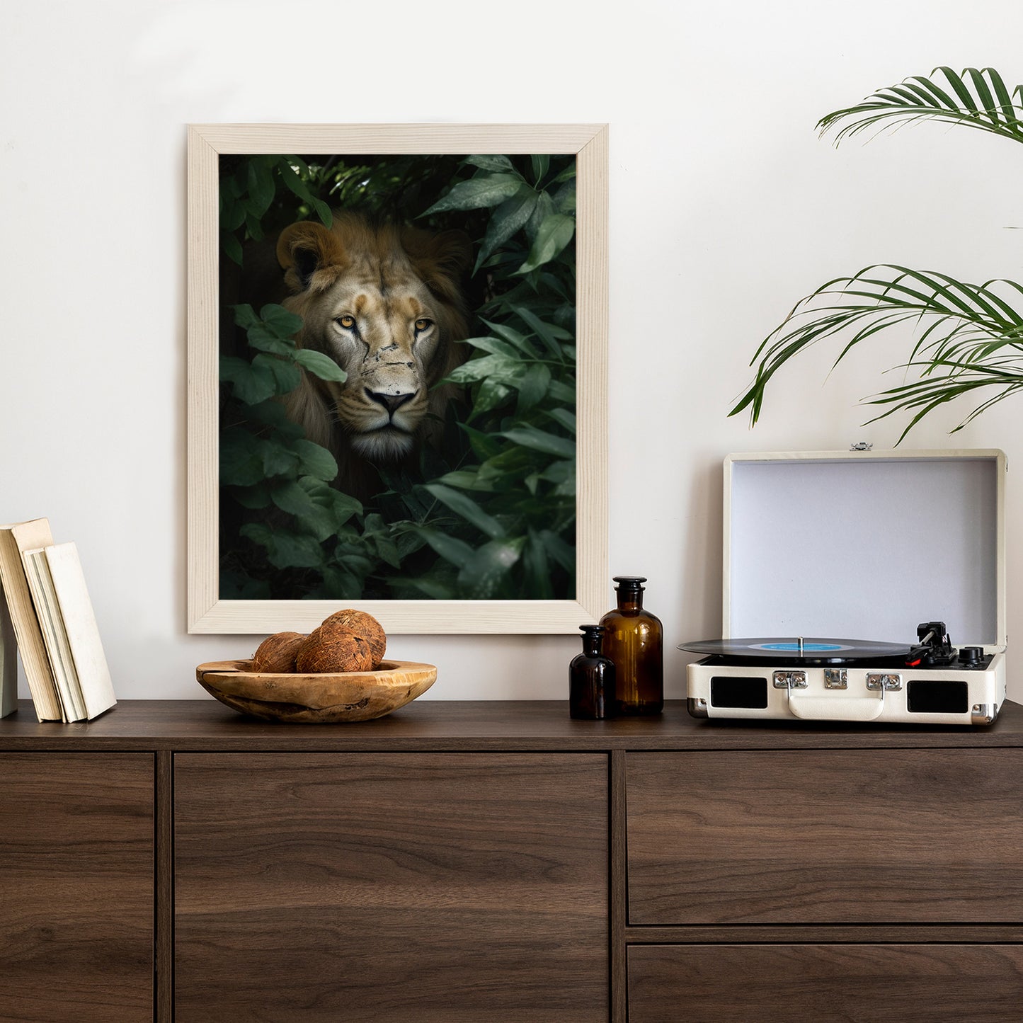 Poster Löwe Zwischen Grünen Blättern Im Dschungel