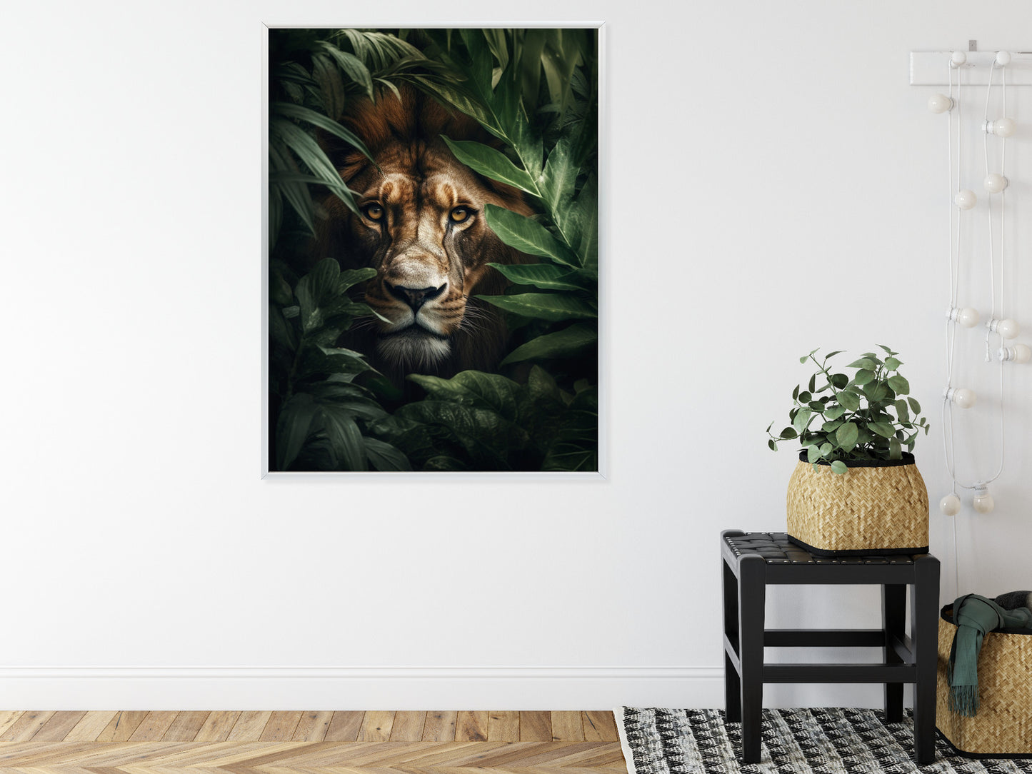 Poster Porträt Eines Löwen Inmitten Tropischer Blätter Rahmen Hölzern Farbe Natürlich