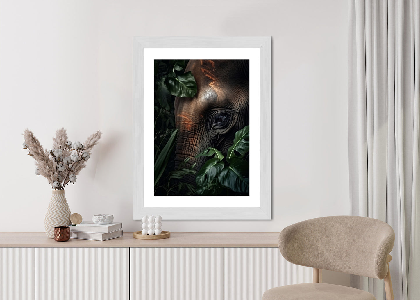 Poster Porträt Eines Elefanten Zwischen Tropischen Bäumen