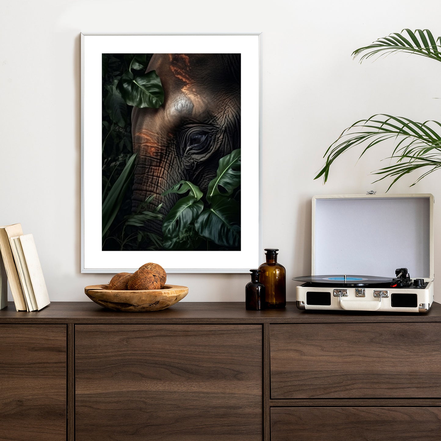 Poster Porträt Eines Elefanten Zwischen Tropischen Bäumen