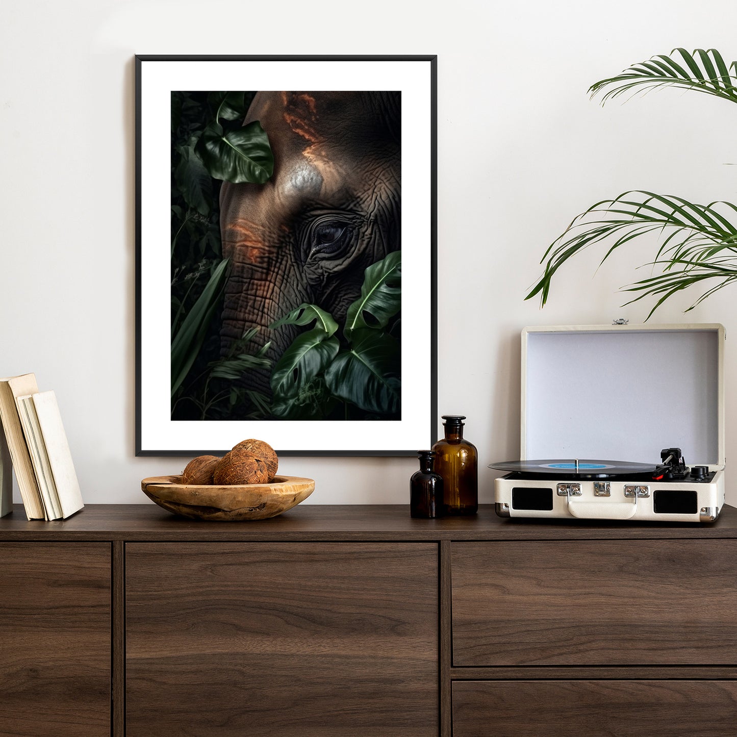 Poster Porträt Eines Elefanten Zwischen Tropischen Bäumen