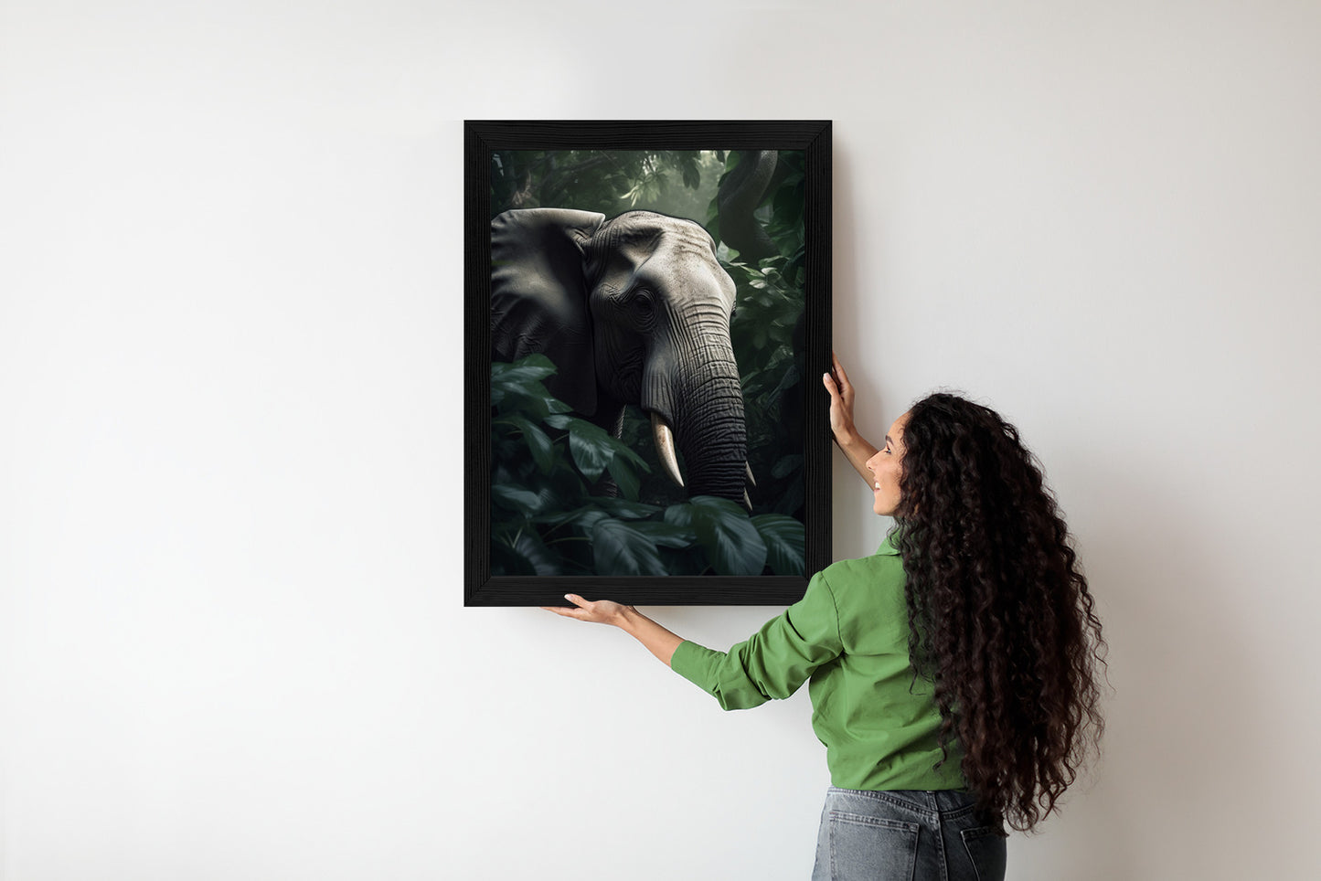 Poster Üppige Dschungelvegetation Und Ein Elefant Rahmen Holz Mit Passepartout Farbe Natürlich