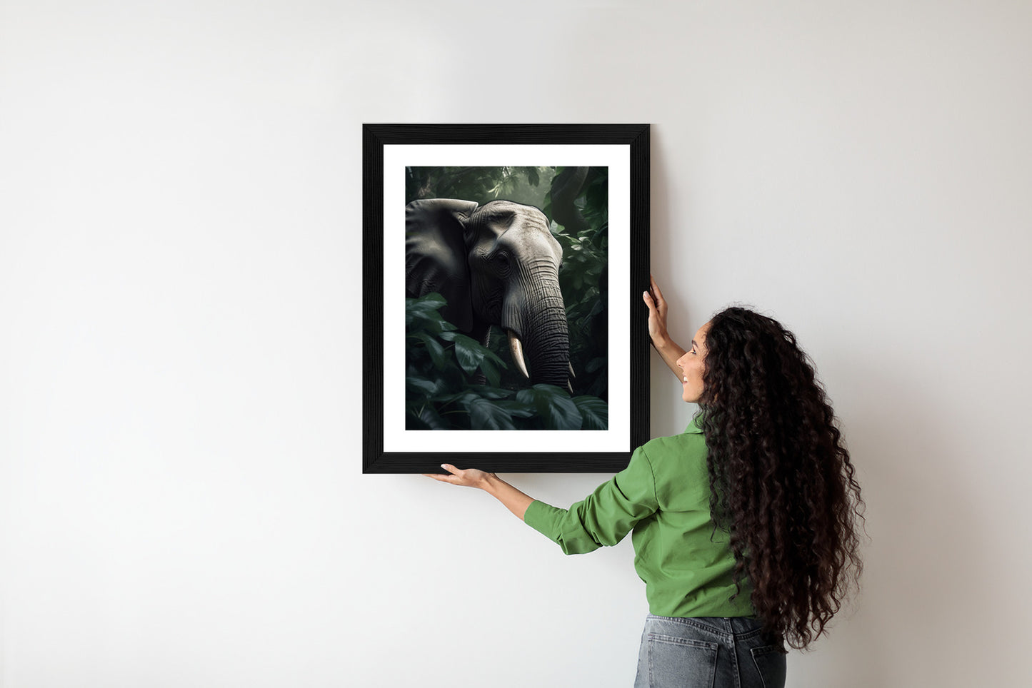 Poster Üppige Dschungelvegetation Und Ein Elefant Rahmen Holz Mit Passepartout Farbe Natürlich
