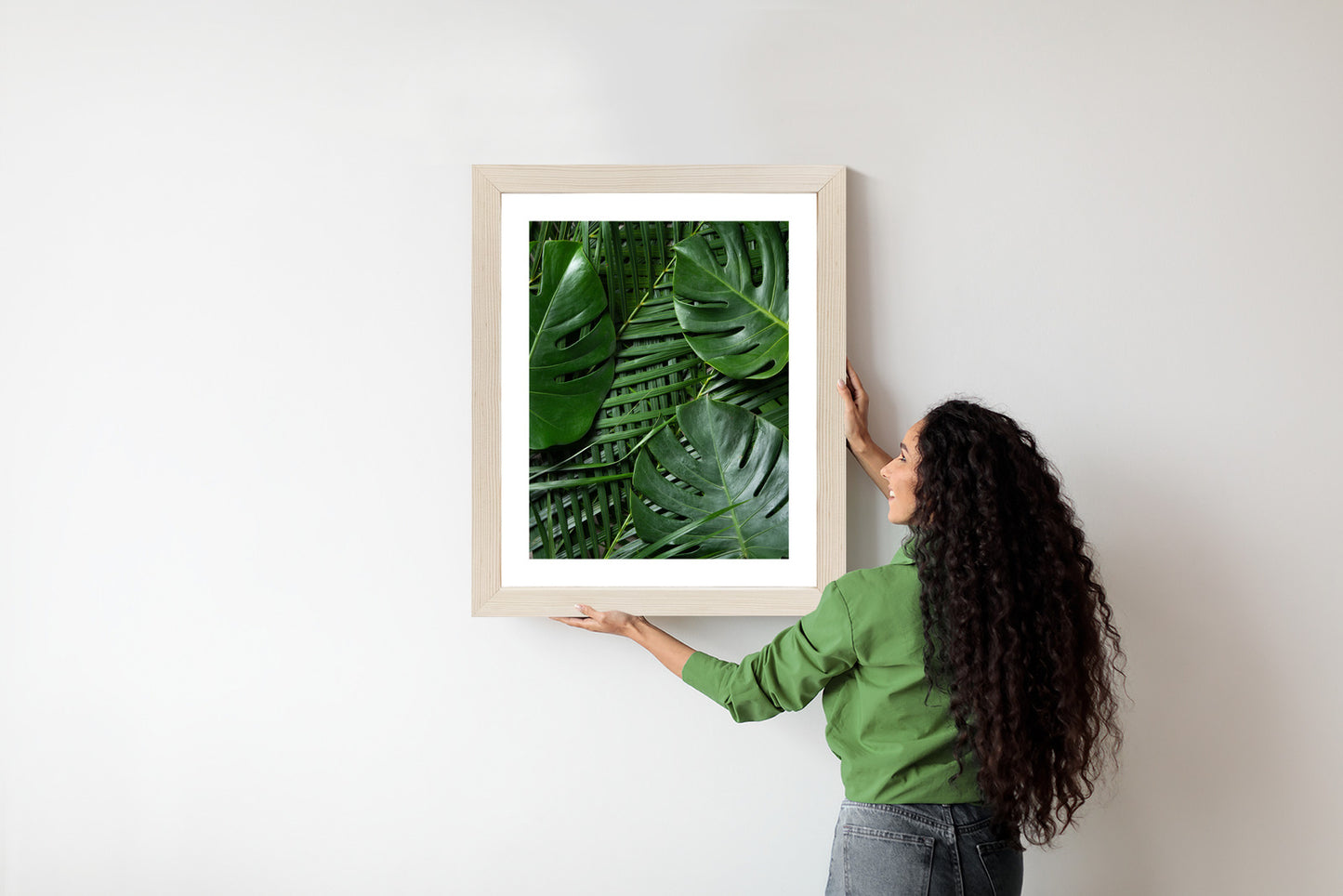 Poster Grüne Monstera Und Palmblätter Rahmen Holz Mit Passepartout Farbe Natürlich