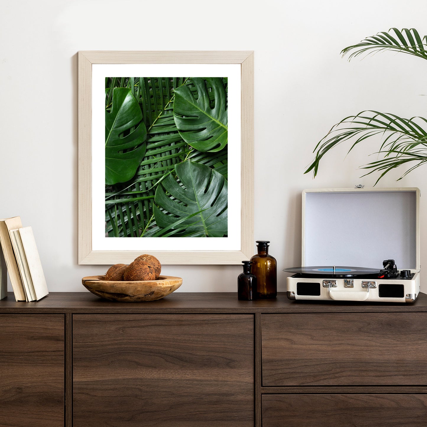 Poster Grüne Monstera Und Palmblätter Rahmen Holz Mit Passepartout Farbe Natürlich