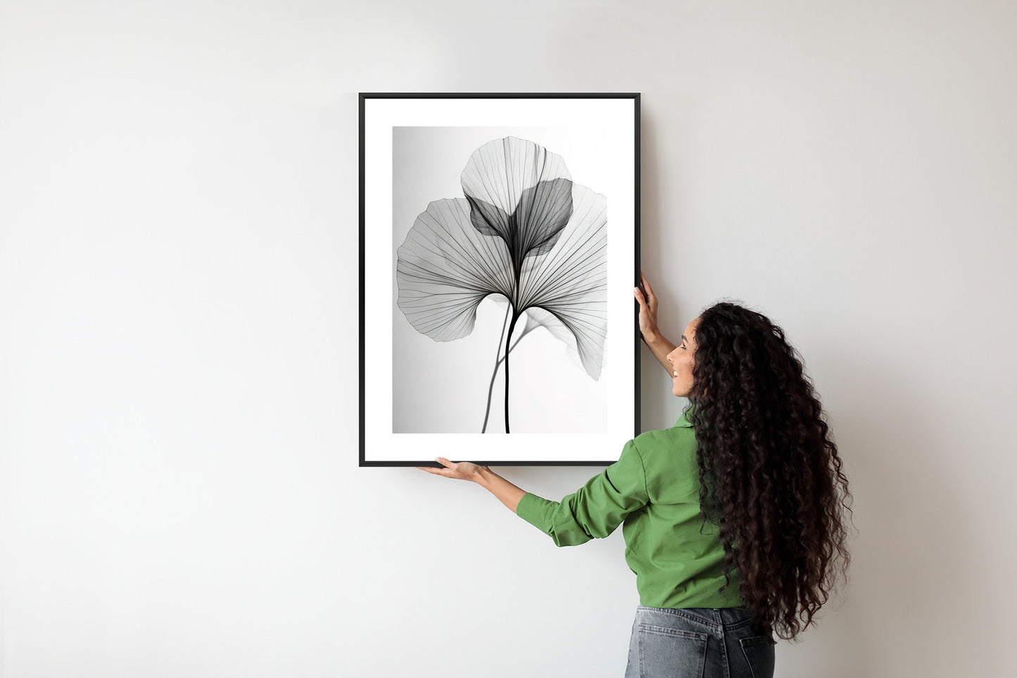Poster Schwarze Ginkgoblätter Rahmen Hölzern Farbe Natürlich