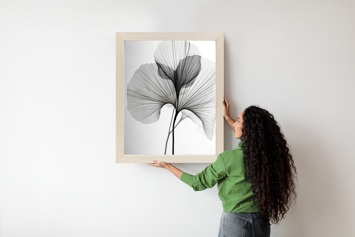 Poster Schwarze Ginkgoblätter Rahmen Hölzern Farbe Natürlich