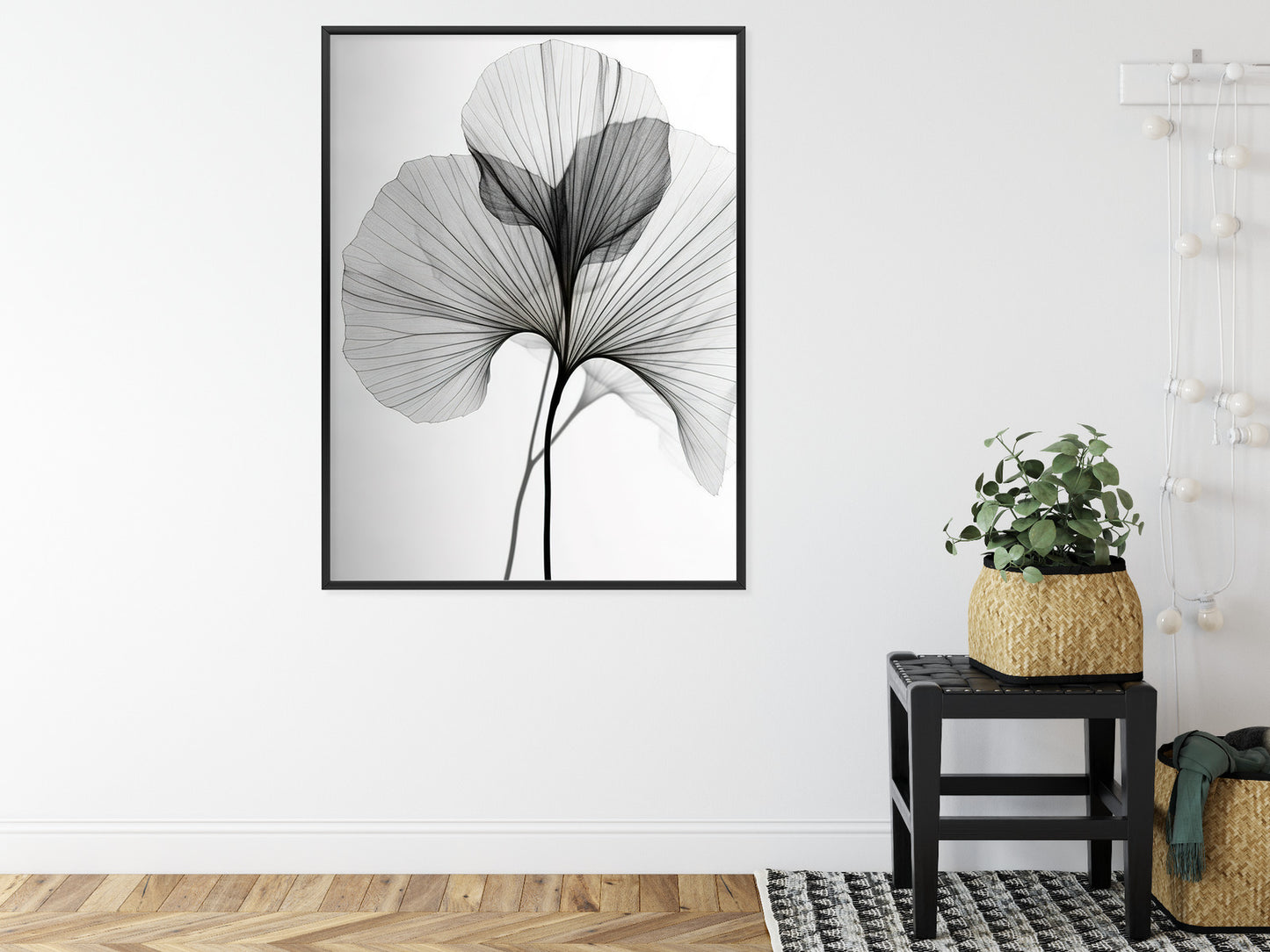 Poster Schwarze Ginkgoblätter Rahmen Hölzern Farbe Natürlich