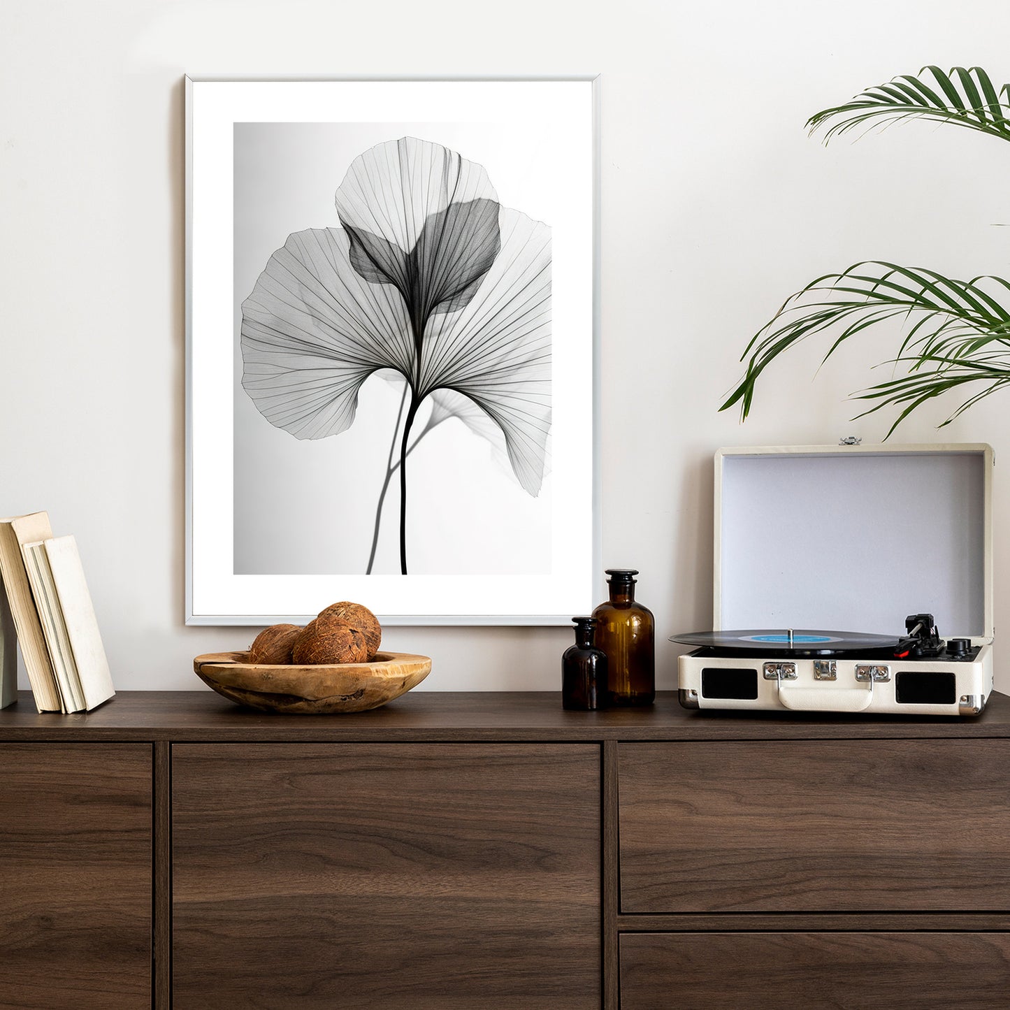 Poster Schwarze Ginkgoblätter Rahmen Hölzern Farbe Natürlich