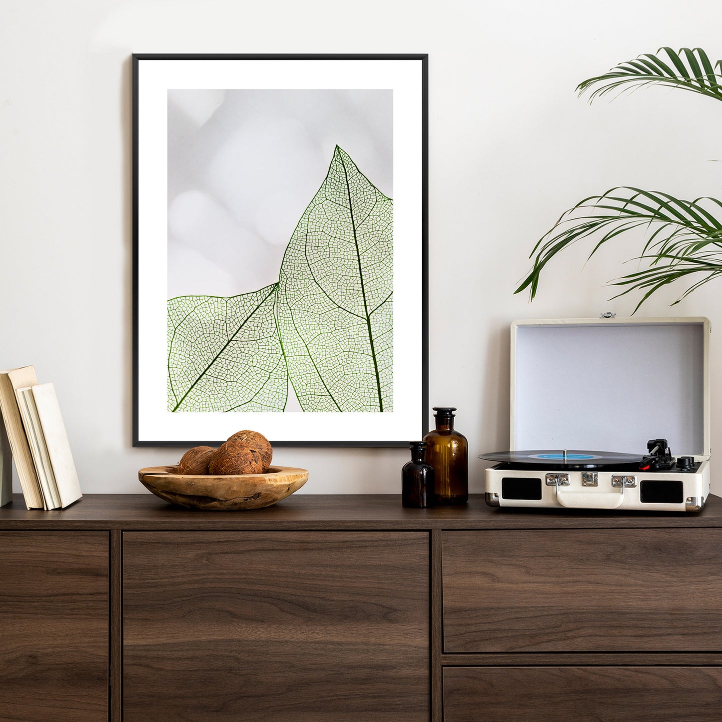 Poster Grüne Transparente Blätter Auf Hellem Hintergrund