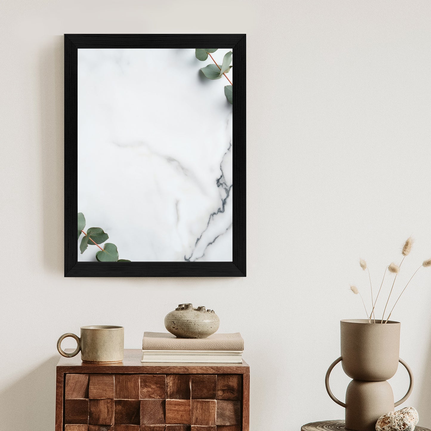 Poster Grünes Eukalyptusblatt Auf Marmor Rahmen Holz Mit Passepartout Farbe Natürlich