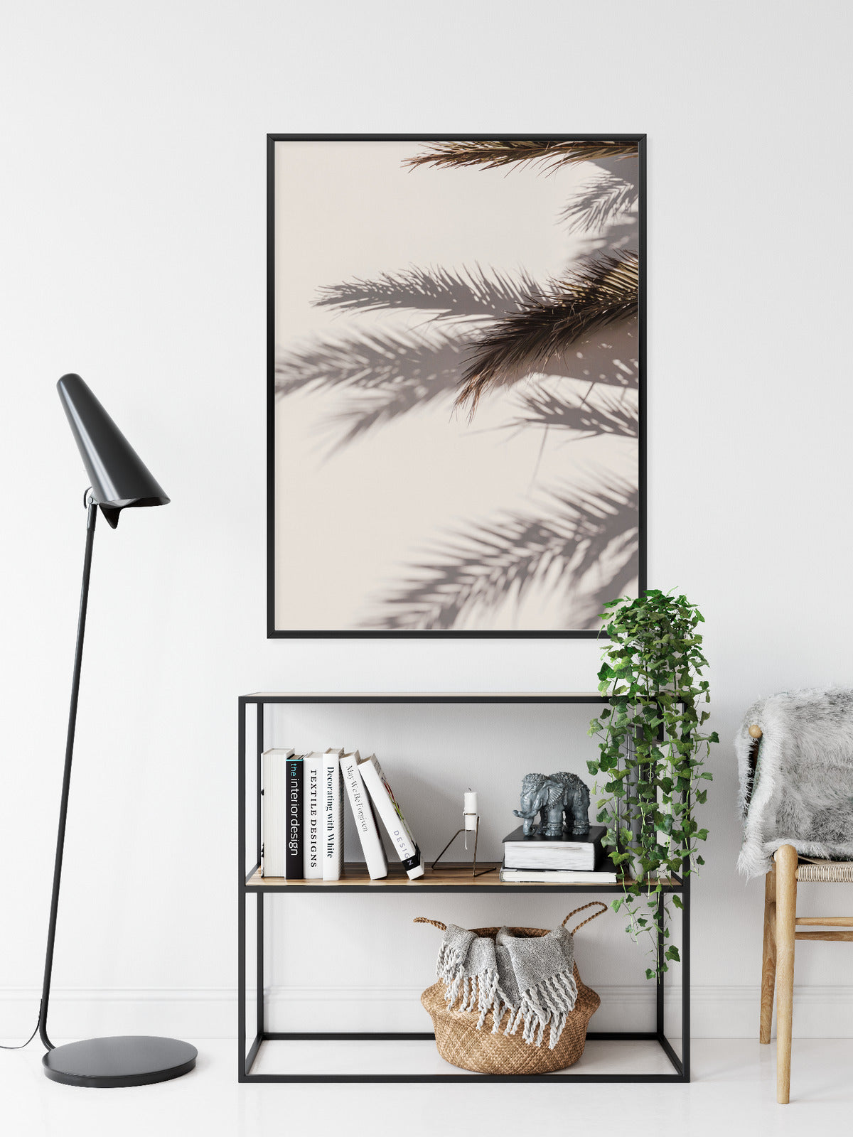 Poster Palmblätter Mit Schattenreflexion An Der Wand Rahmen Holz Mit Passepartout Farbe Natürlich