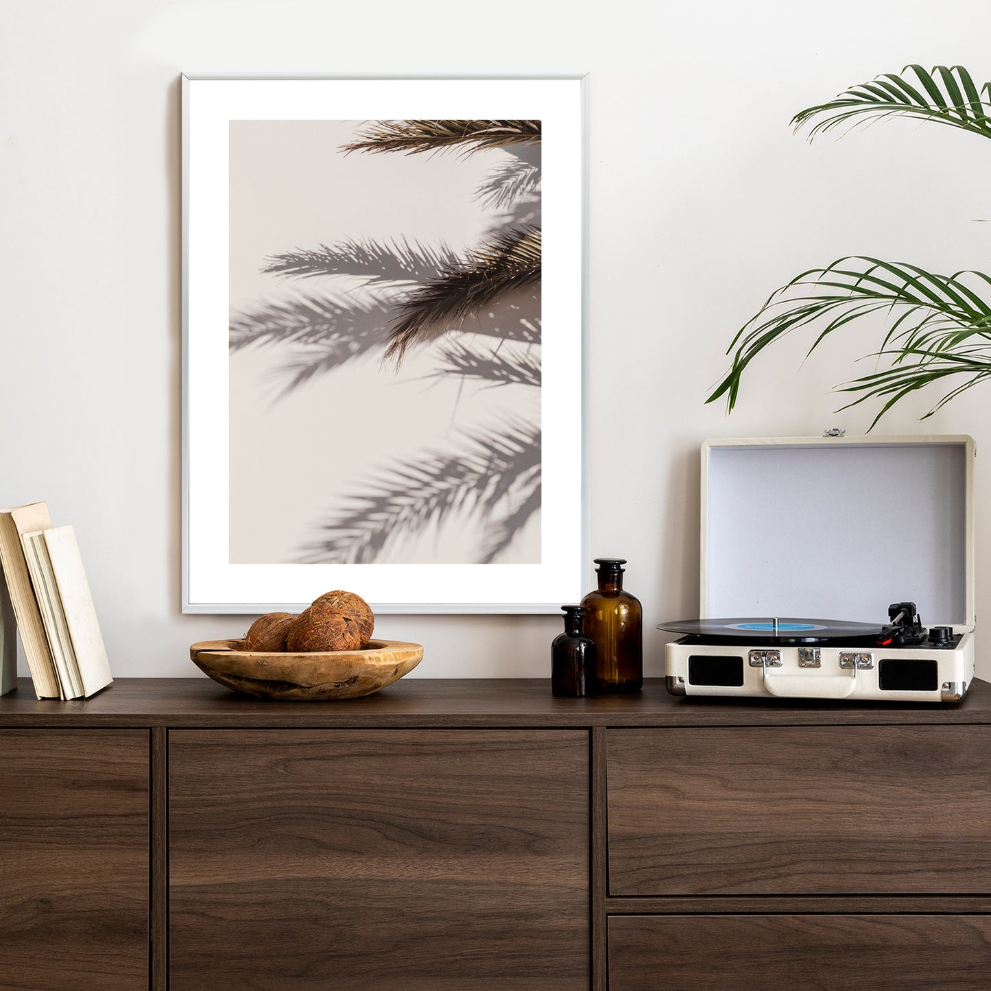 Poster Palmblätter Mit Schattenreflexion An Der Wand Rahmen Holz Mit Passepartout Farbe Natürlich
