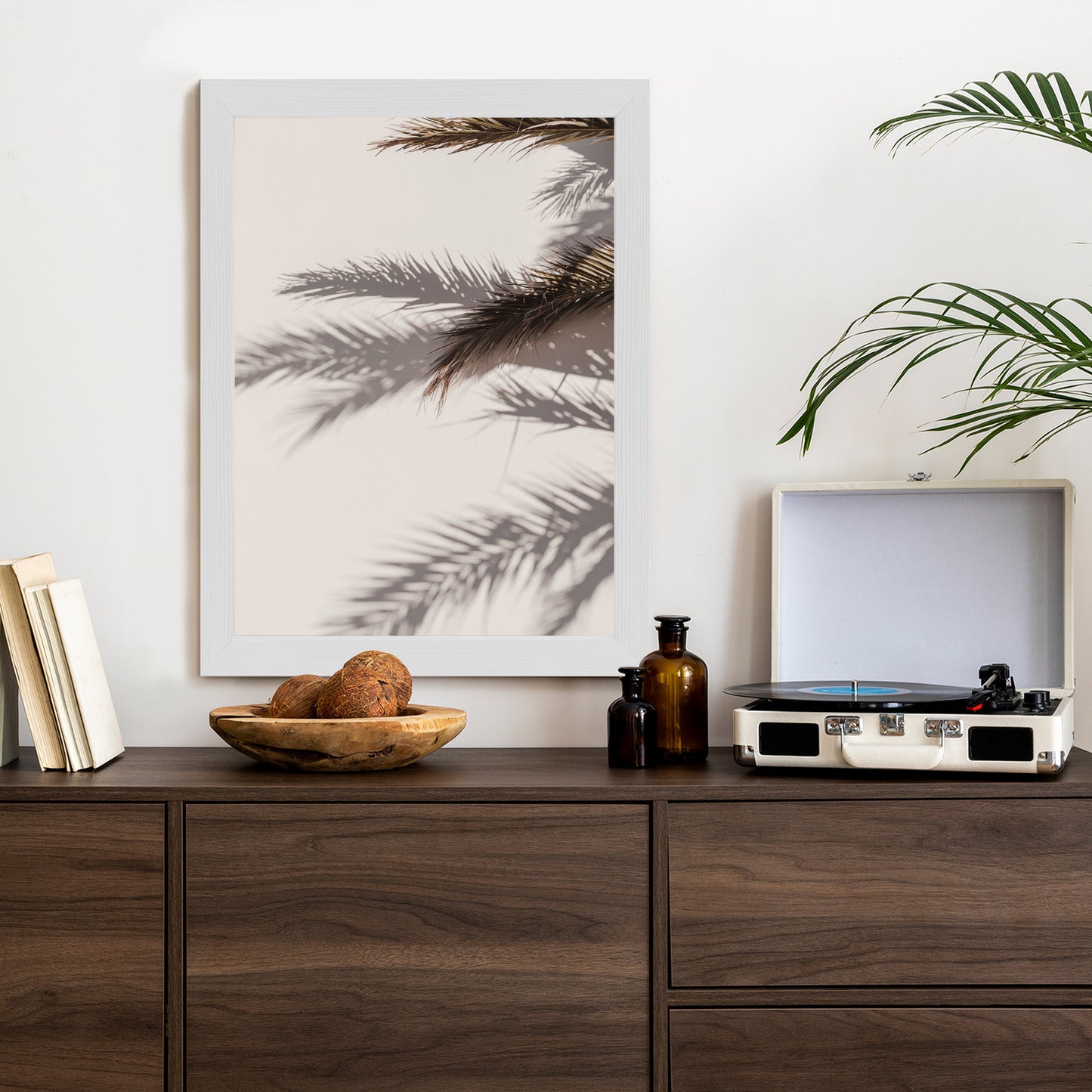 Poster Palmblätter Mit Schattenreflexion An Der Wand Rahmen Holz Mit Passepartout Farbe Natürlich