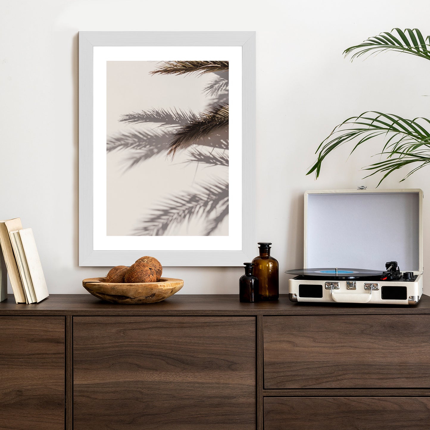 Poster Palmblätter Mit Schattenreflexion An Der Wand Rahmen Holz Mit Passepartout Farbe Natürlich