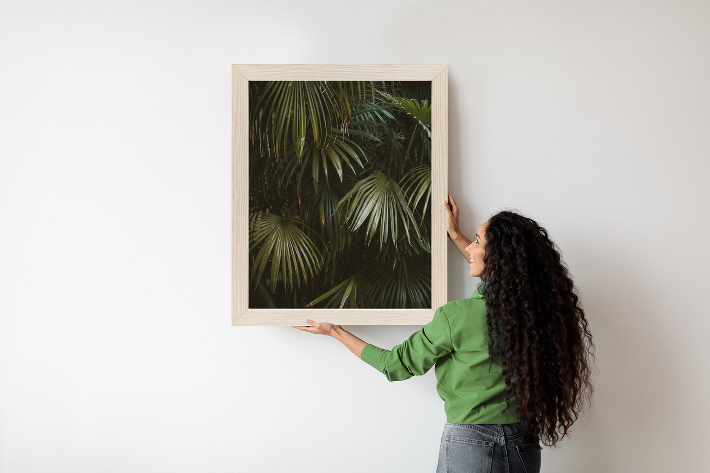 Poster Dunkelgrüne Palmblätter Rahmen Holz Mit Passepartout Farbe Natürlich