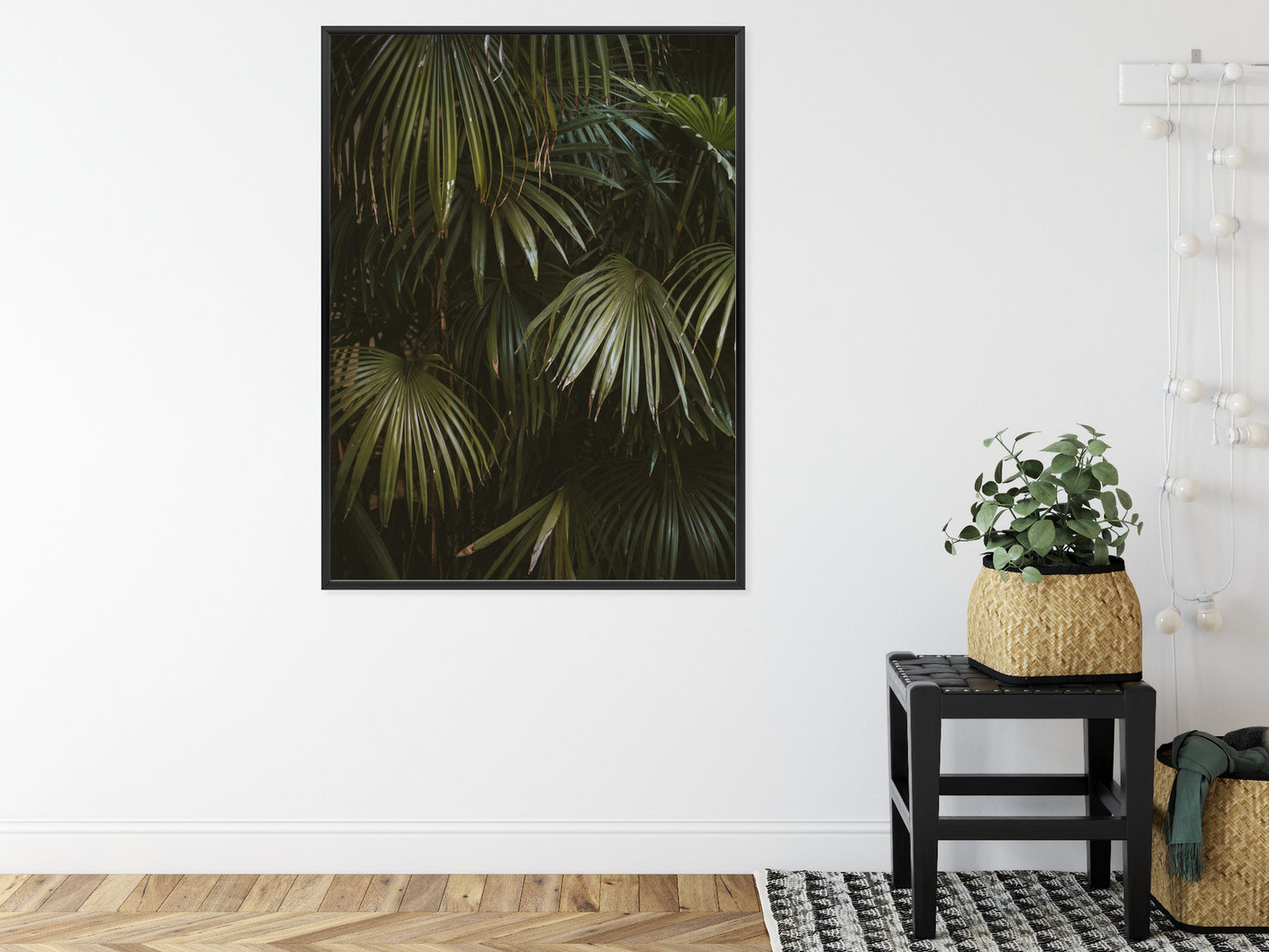 Poster Dunkelgrüne Palmblätter Rahmen Holz Mit Passepartout Farbe Natürlich