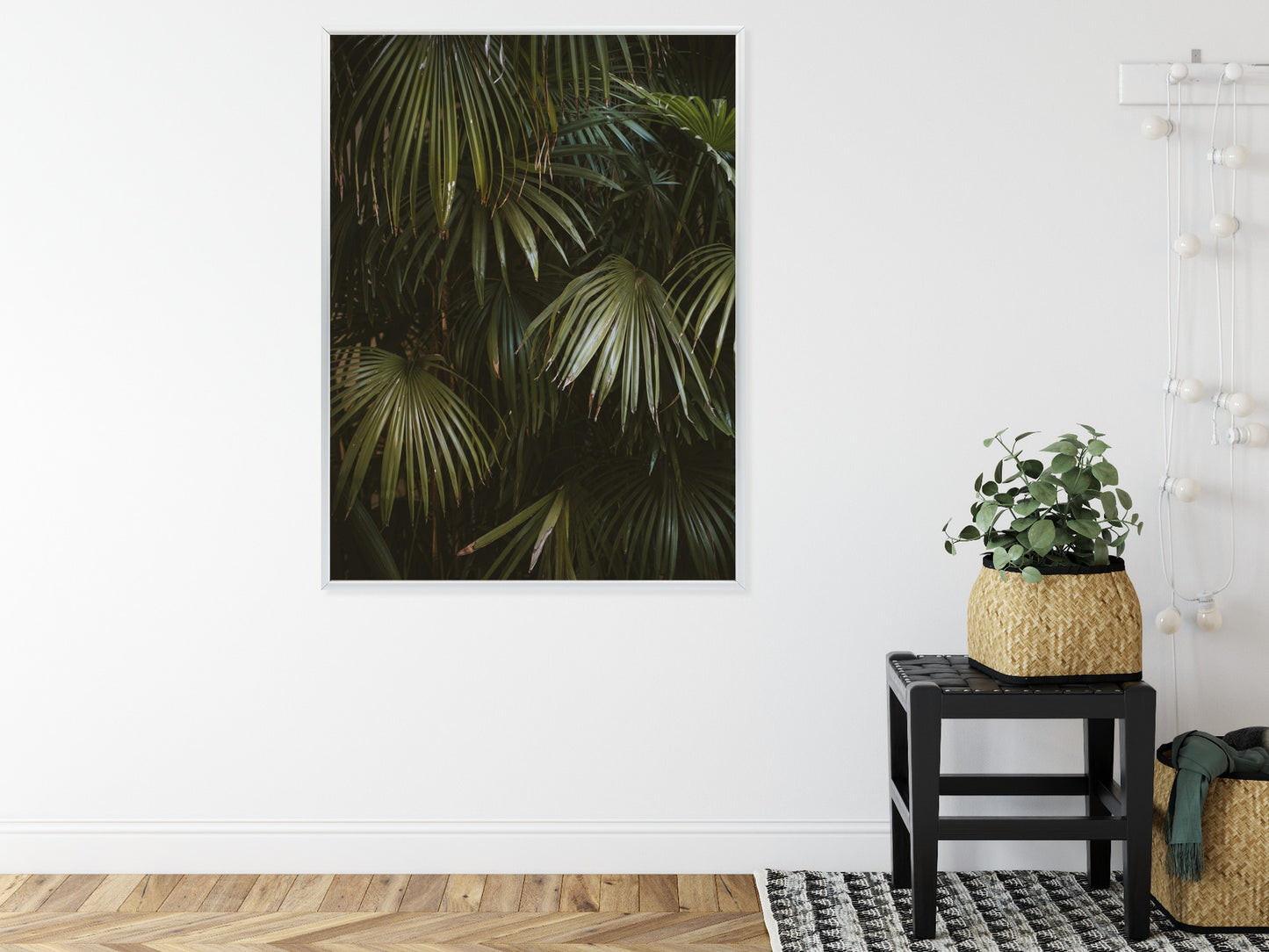 Poster Dunkelgrüne Palmblätter Rahmen Holz Mit Passepartout Farbe Natürlich