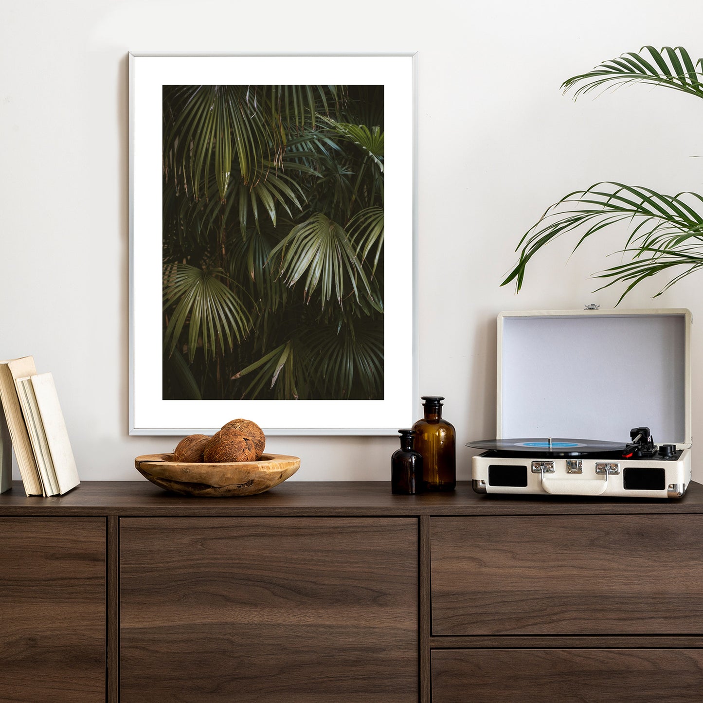 Poster Dunkelgrüne Palmblätter Rahmen Holz Mit Passepartout Farbe Natürlich