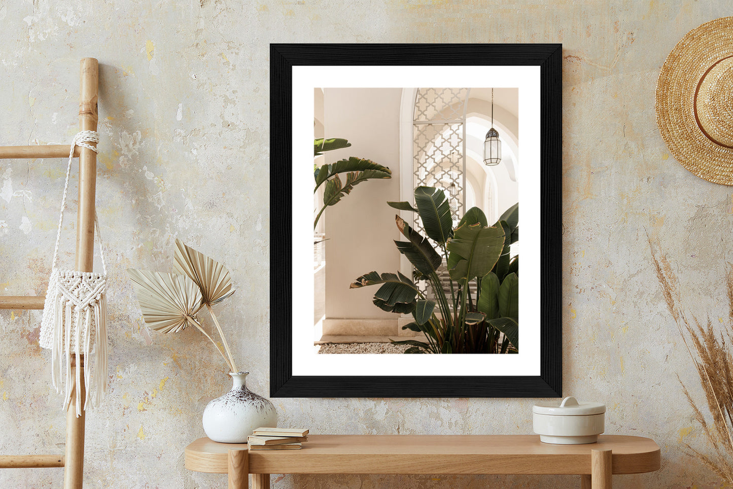 Poster Palmen Am Eingang Eines Weißen Orientalischen Hauses Rahmen Holz Mit Passepartout Farbe Natürlich