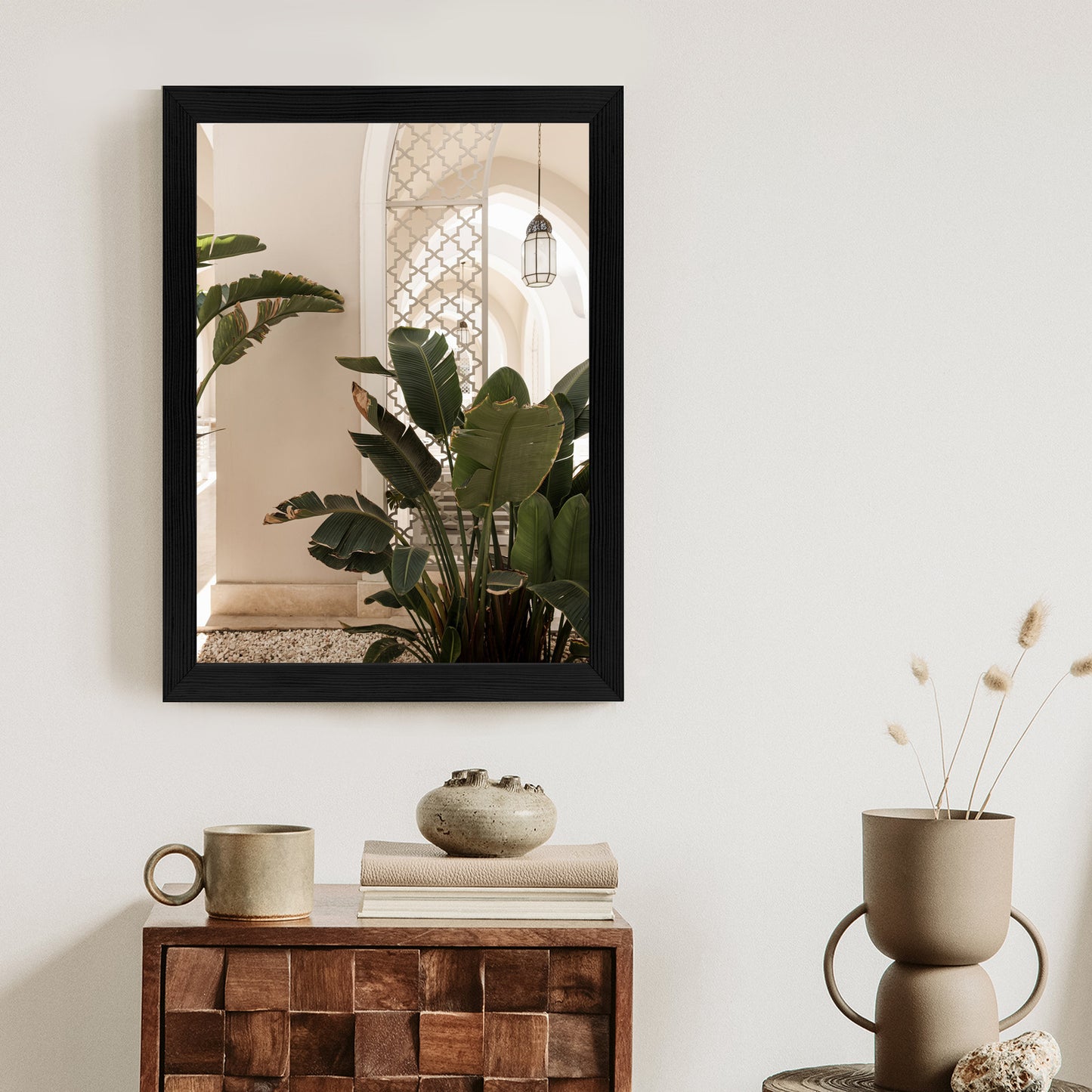 Poster Palmen Am Eingang Eines Weißen Orientalischen Hauses Rahmen Holz Mit Passepartout Farbe Natürlich