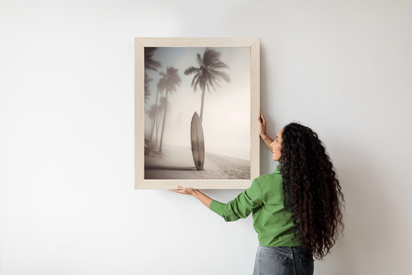 Poster Surfbrett Am Strand Mit Palmen Rahmen Holz Mit Passepartout Farbe Natürlich