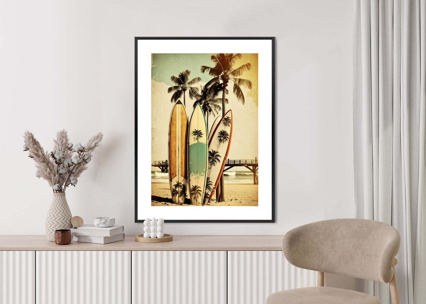 Poster Surfbretter Am Strand, Die Sich An Palmen Lehnen Rahmen Holz Mit Passepartout Farbe Natürlich