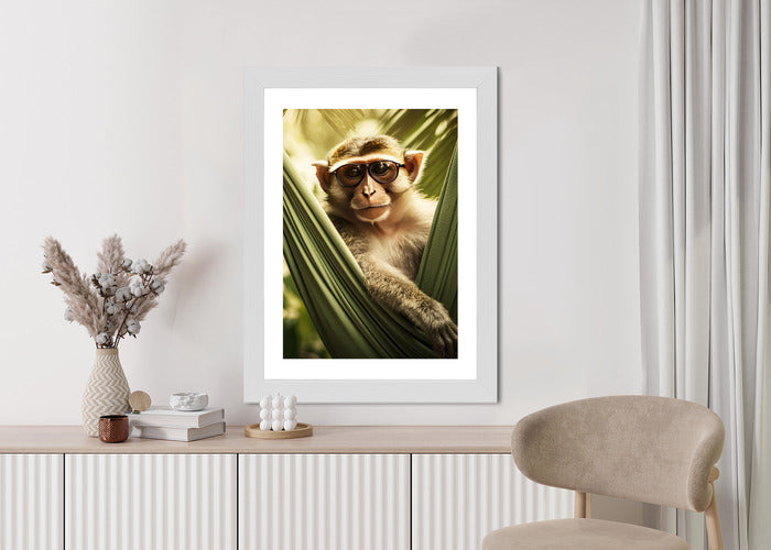 Poster Ein Lustiger Affe Zwischen Den Palmen Rahmen Holz Mit Passepartout Farbe Natürlich