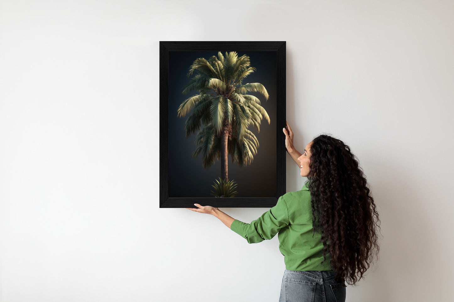 Poster Einsame Palme Auf Dunklem Hintergrund Rahmen Holz Mit Passepartout Farbe Natürlich