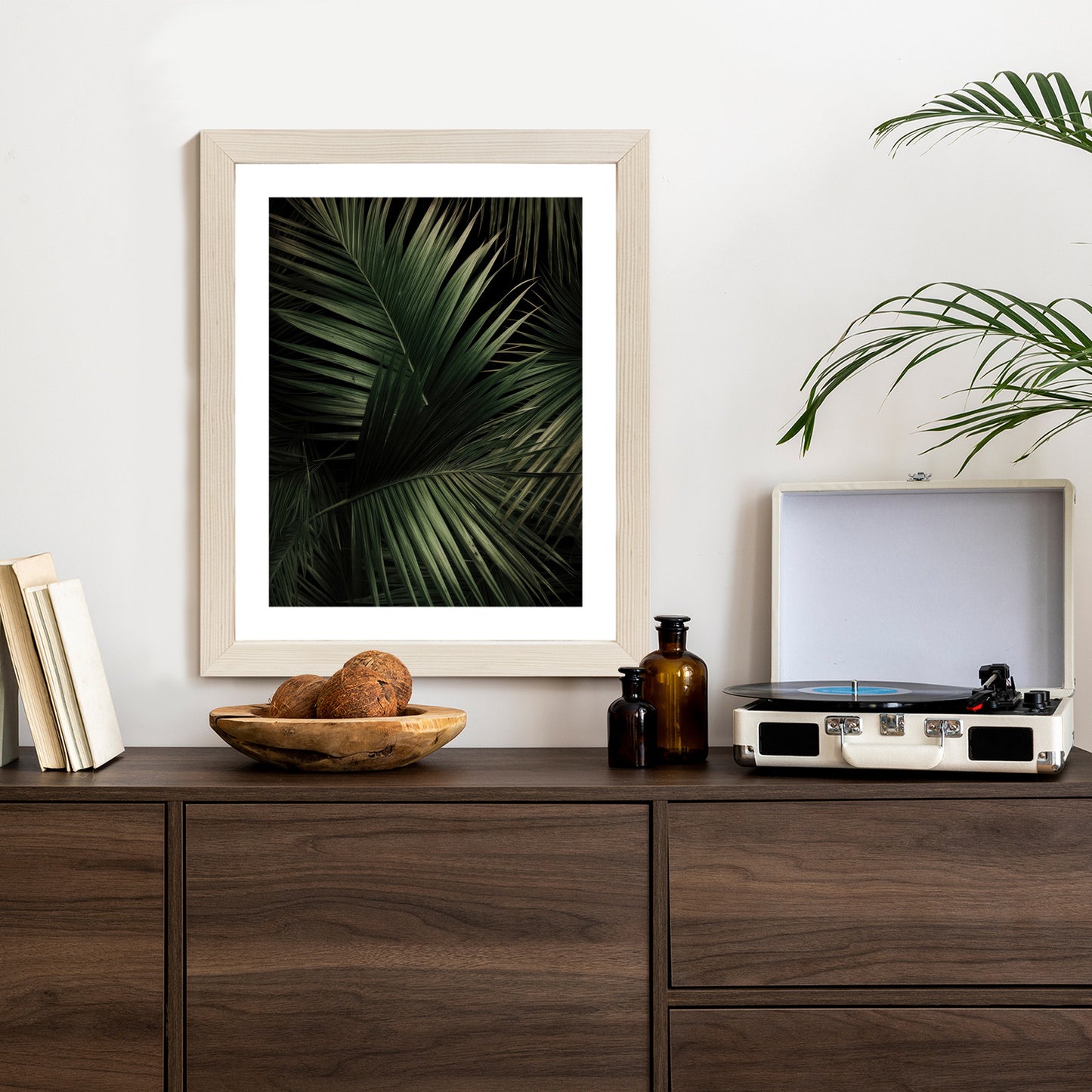 Poster Dunkle Große Palmblätter Rahmen Holz Mit Passepartout Farbe Natürlich