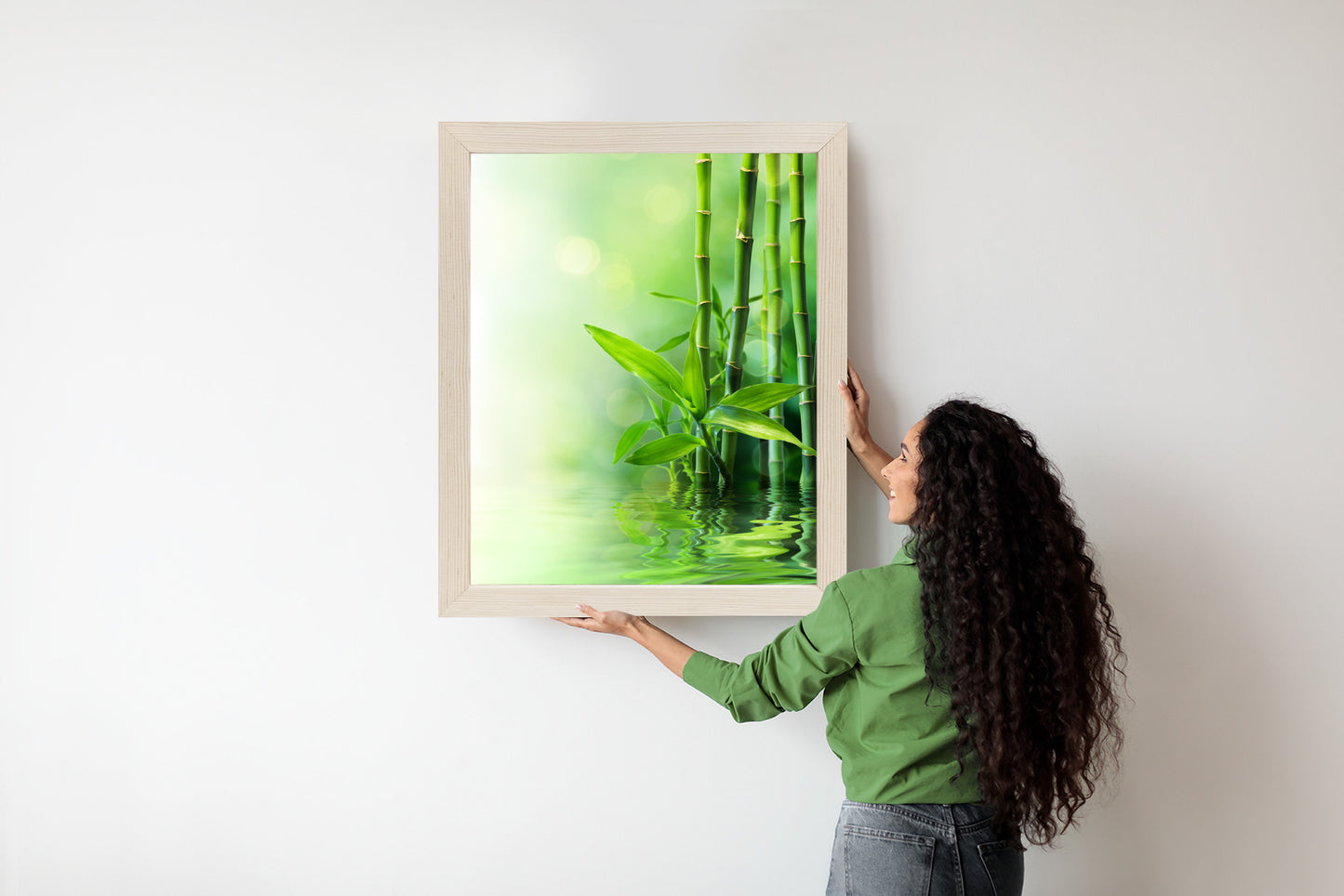 Poster Grüner Bambus Im Wasser Rahmen Holz Mit Passepartout Farbe Natürlich