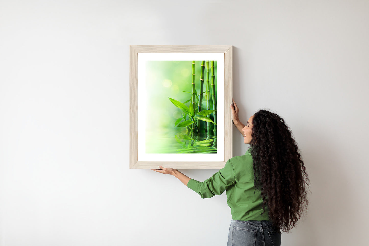 Poster Grüner Bambus Im Wasser Rahmen Holz Mit Passepartout Farbe Natürlich