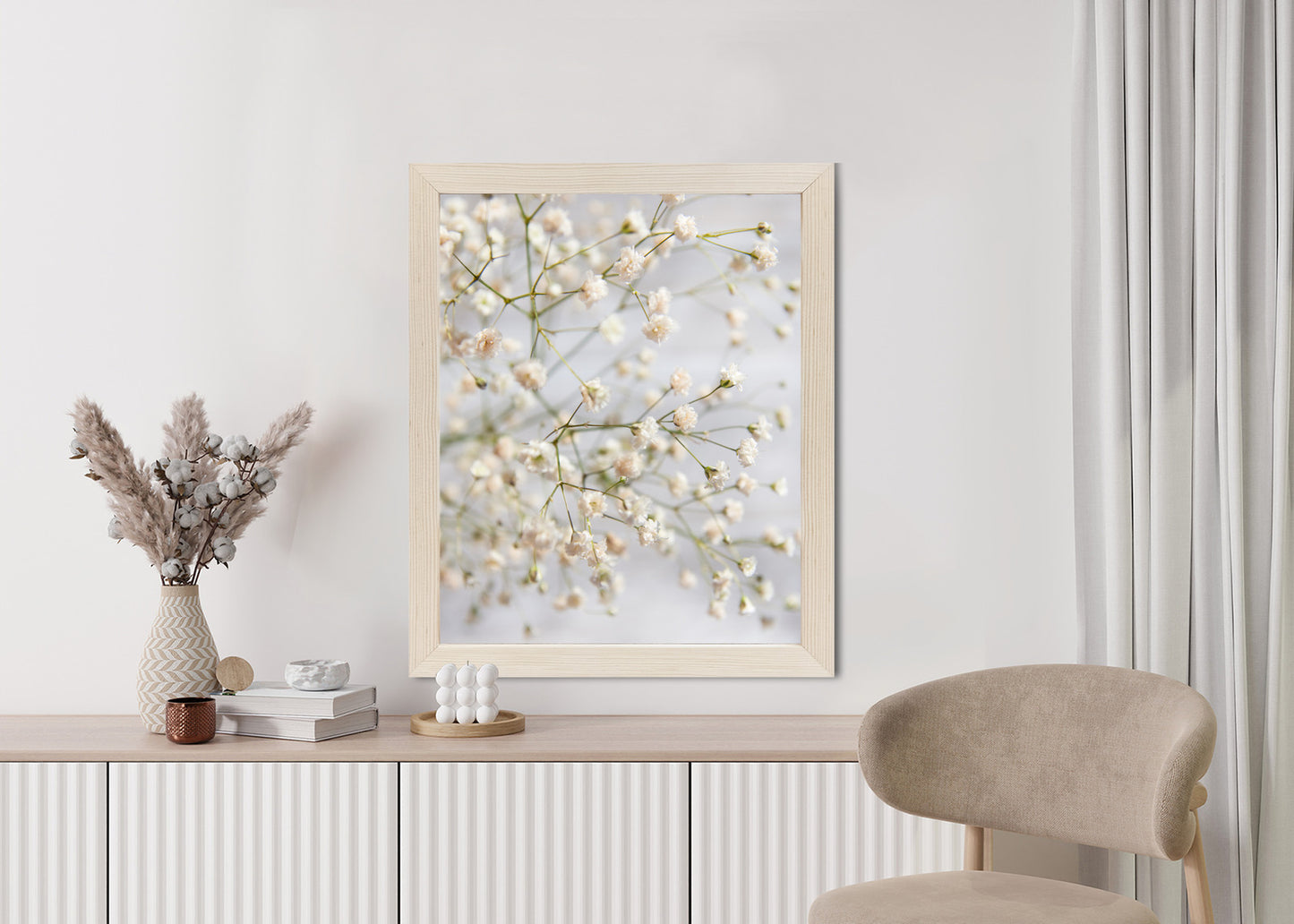 Poster Weiße Kleine Blüten An Dünnen Zweigen Rahmen Hölzern Farbe Schwarz