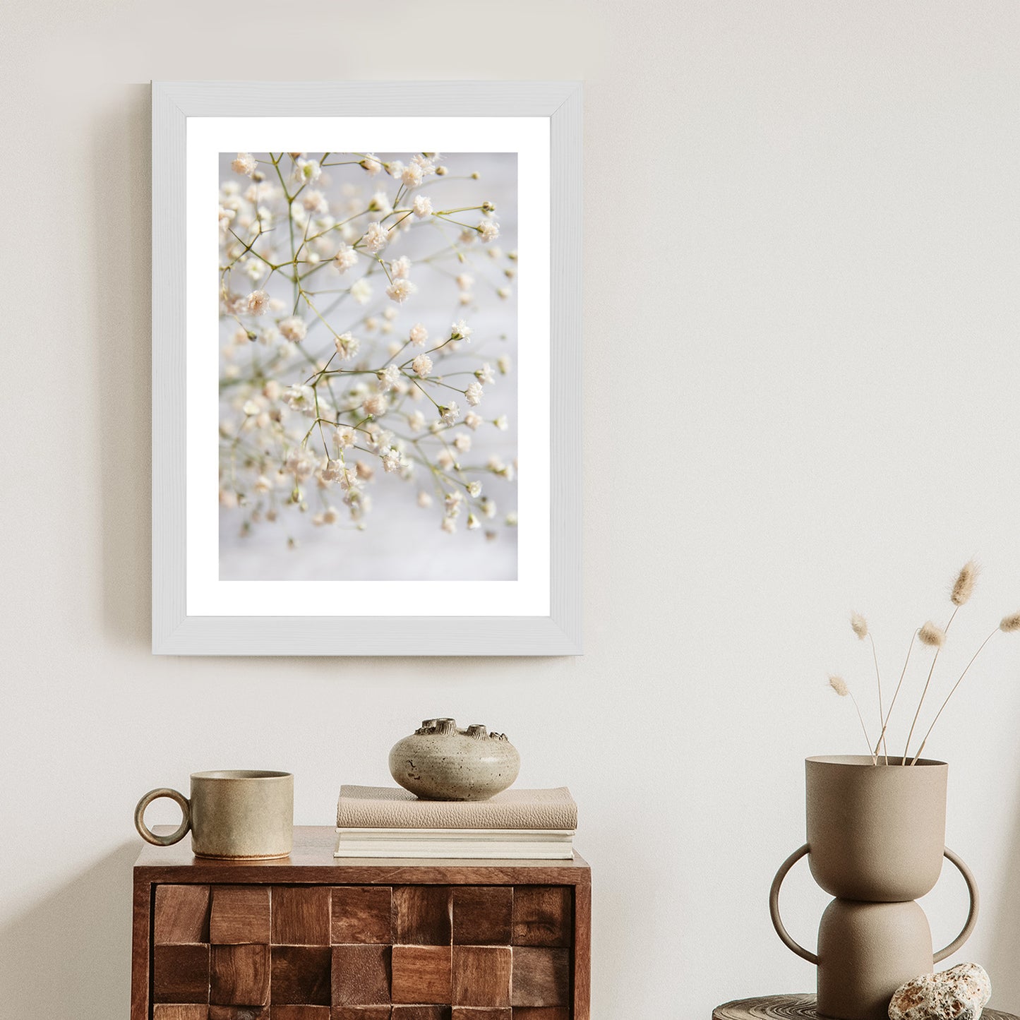 Poster Weiße Kleine Blüten An Dünnen Zweigen Rahmen Hölzern Farbe Schwarz