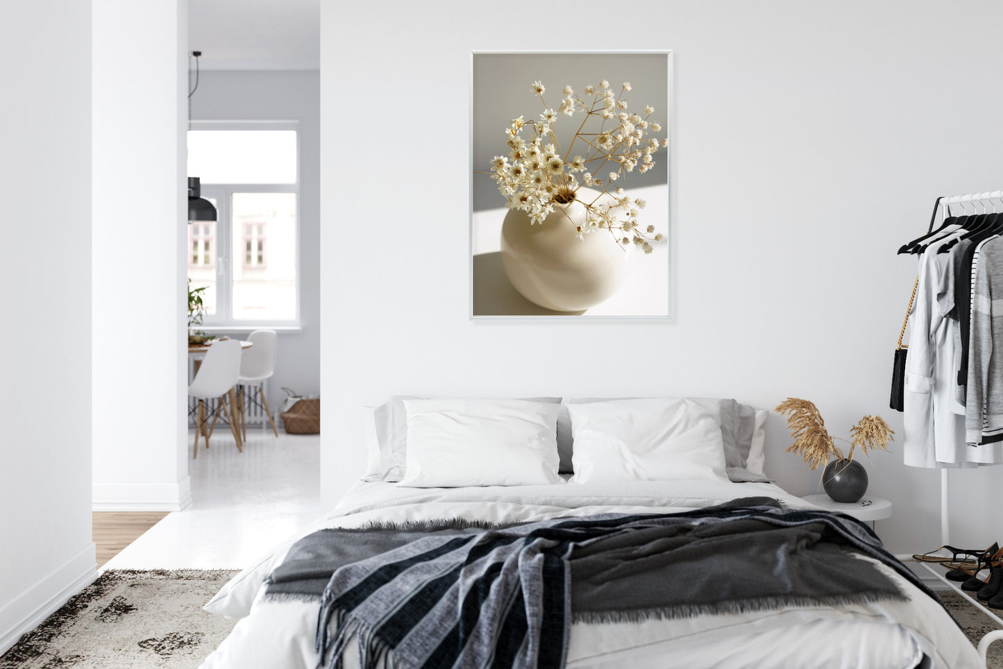 Poster Eine Vase Mit Trockenen Gänseblümchen